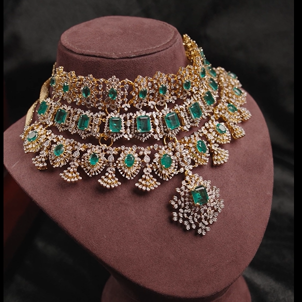 925 Silver Theia Diamond Look Emerald choker- 1052