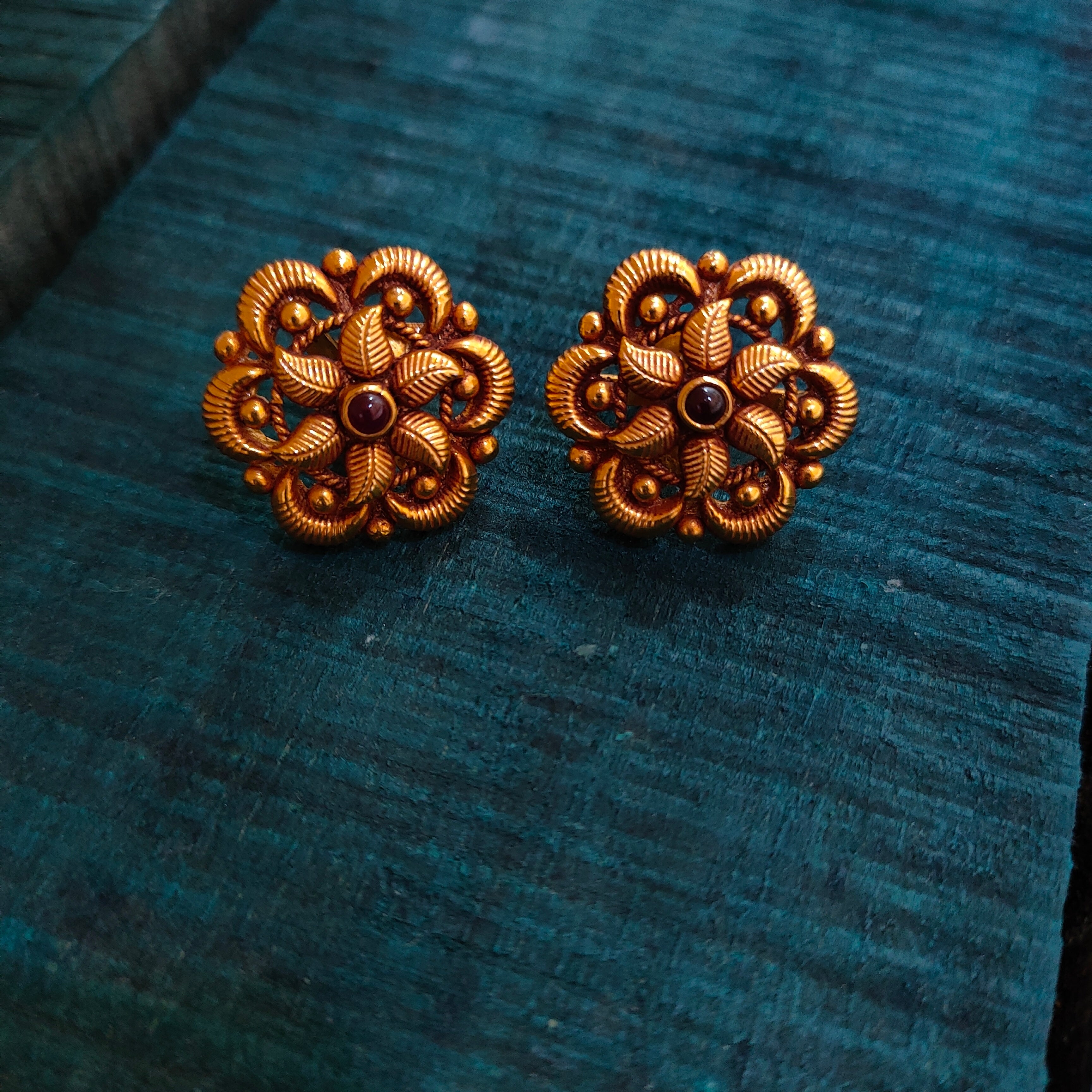 925 Silver Gold Plated Temple Earstud -1390