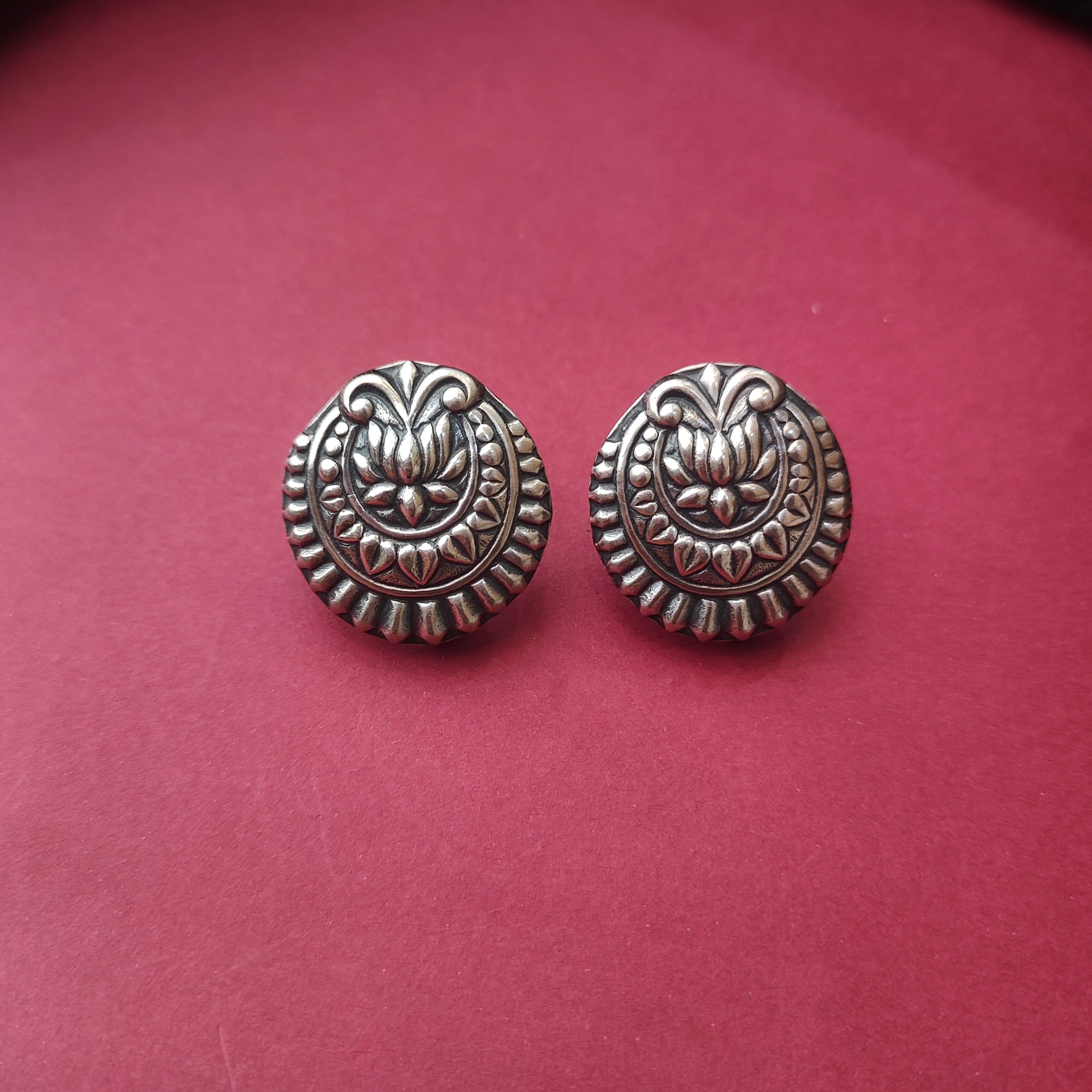 Pure 925 Silver oxidized Earstud - 3076