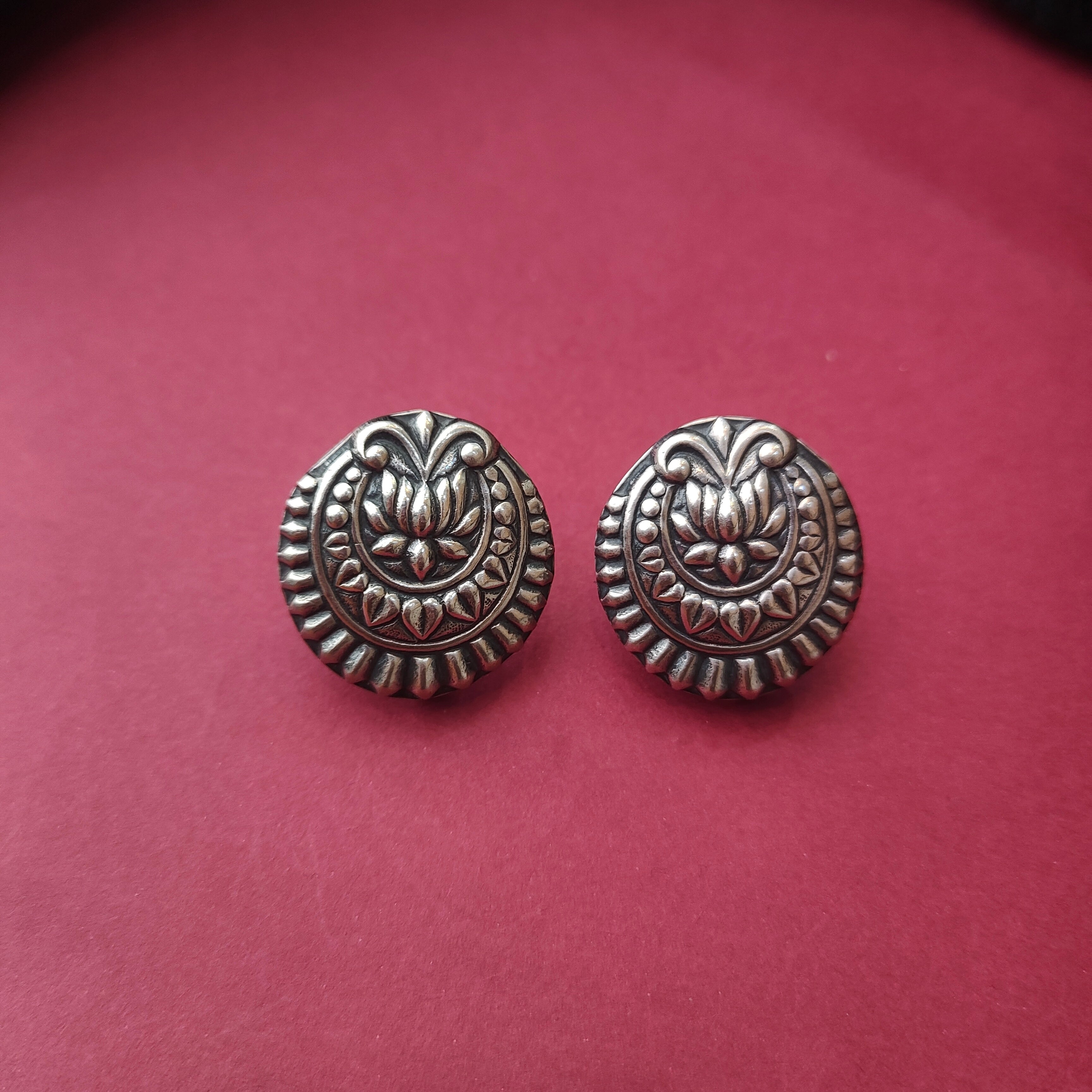 Pure 925 Silver oxidized Earstud - 3076