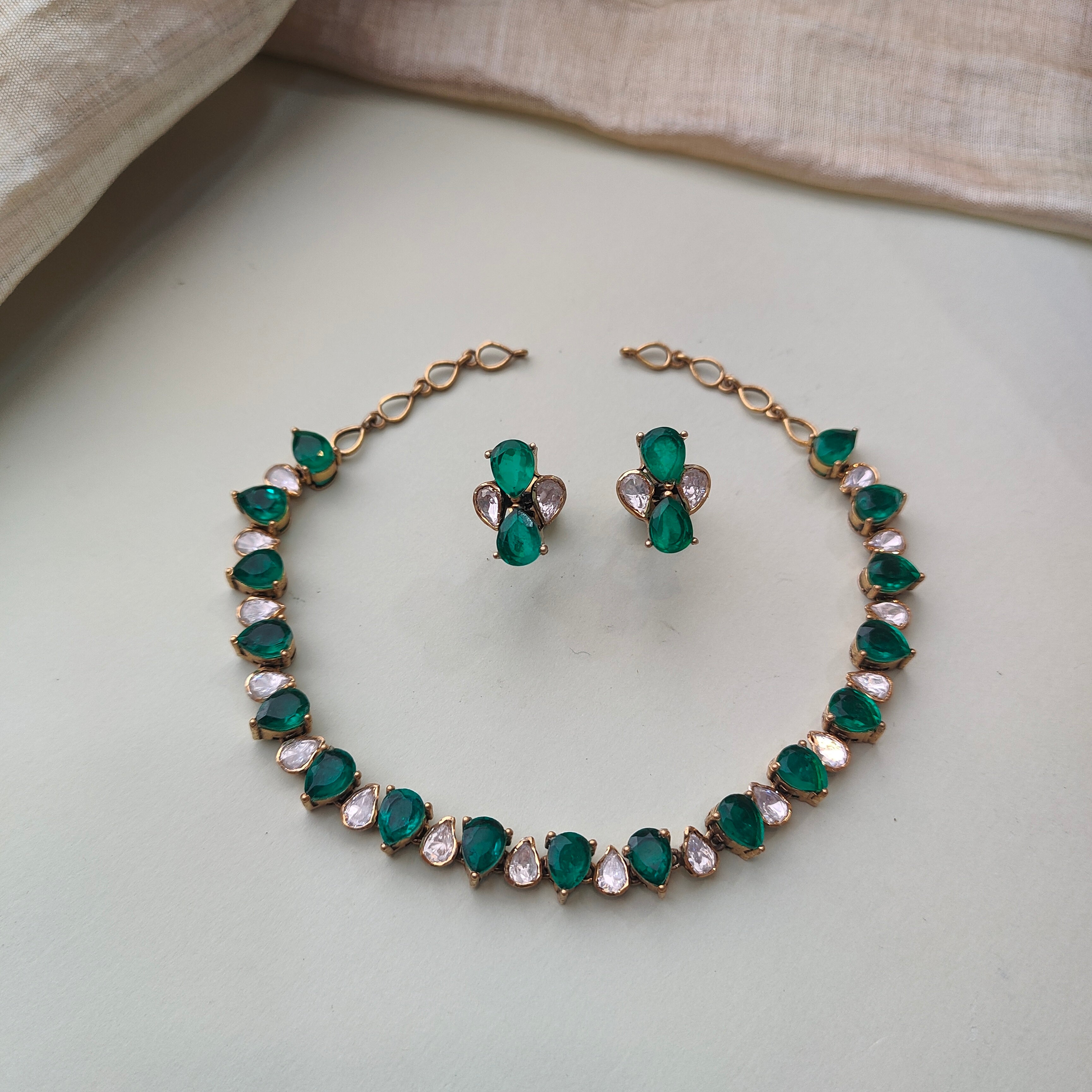 925 Silver Victorian Emerald Choker With Earrings -0170