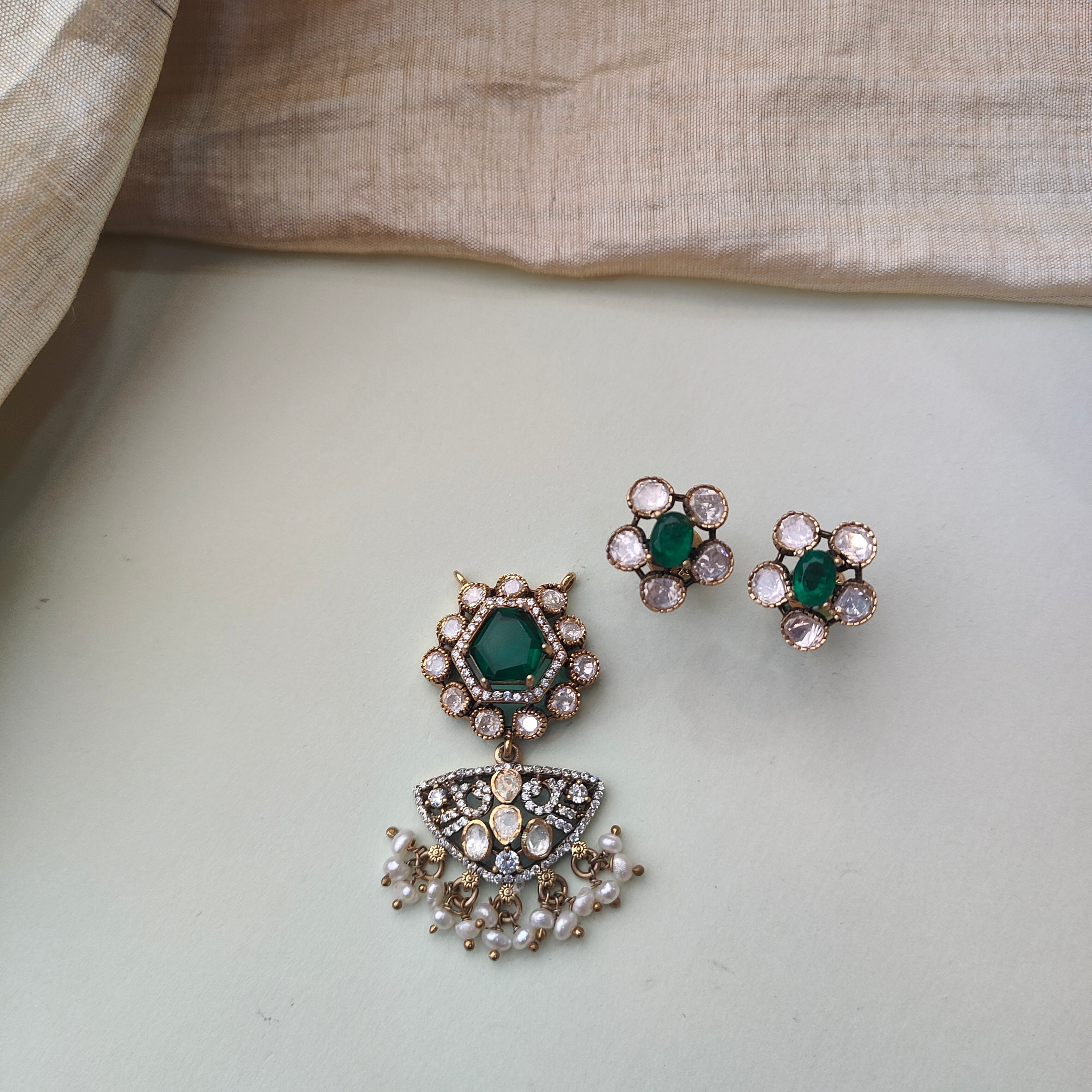 925 Silver Victorian Pendant with Earring -0162