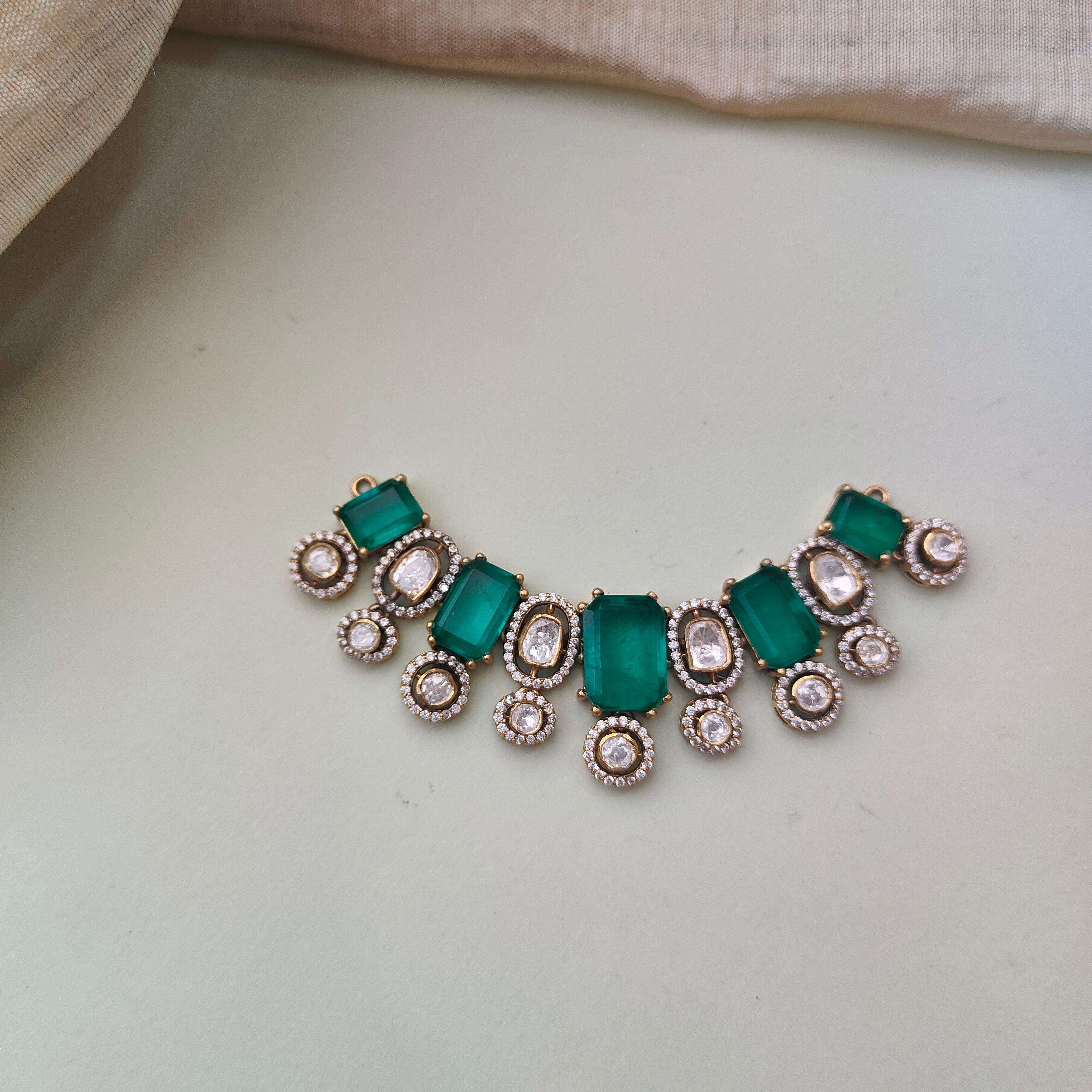 925 Silver Victorian Emerald Choker With Earrings -0154