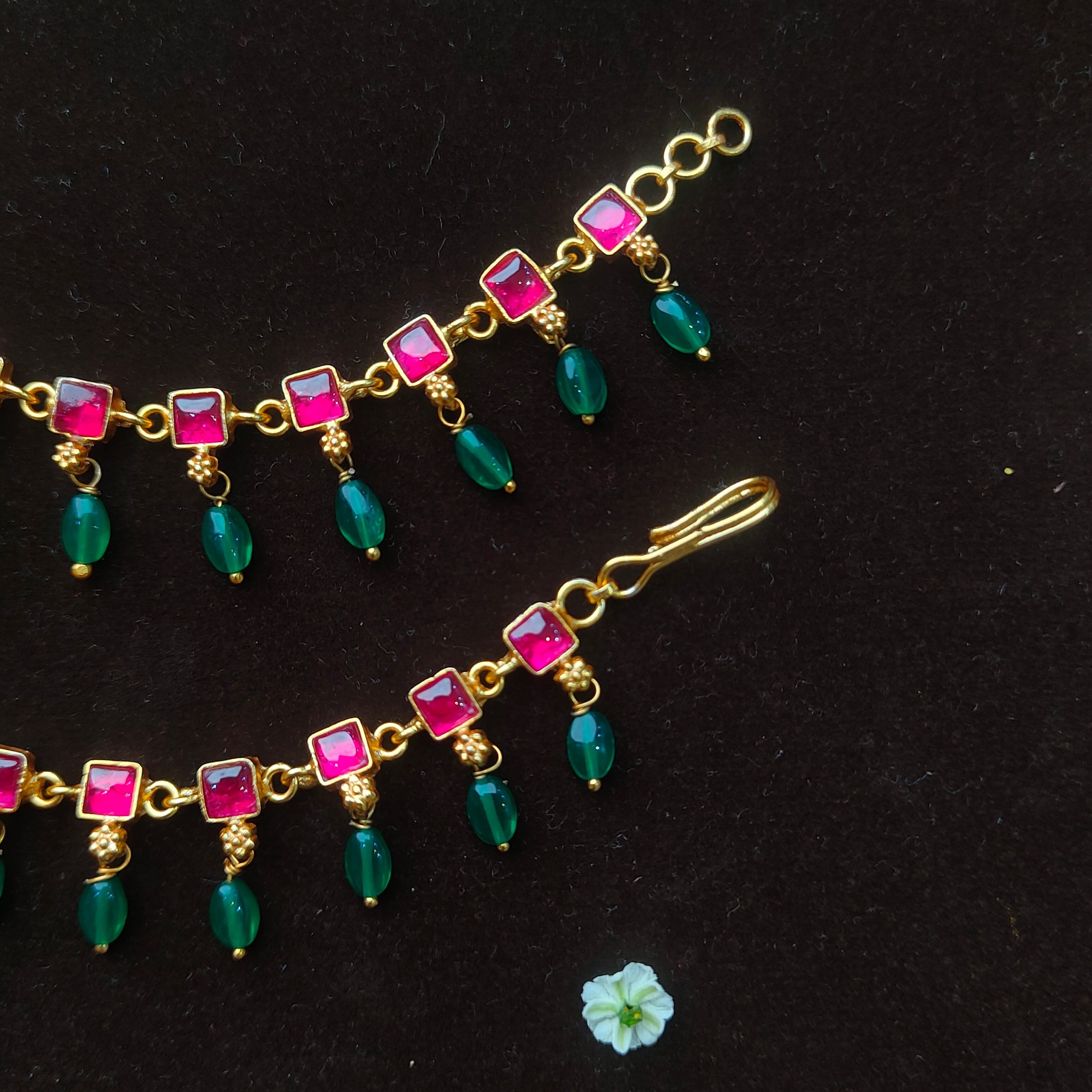 Sadhura Silver Earchain -004