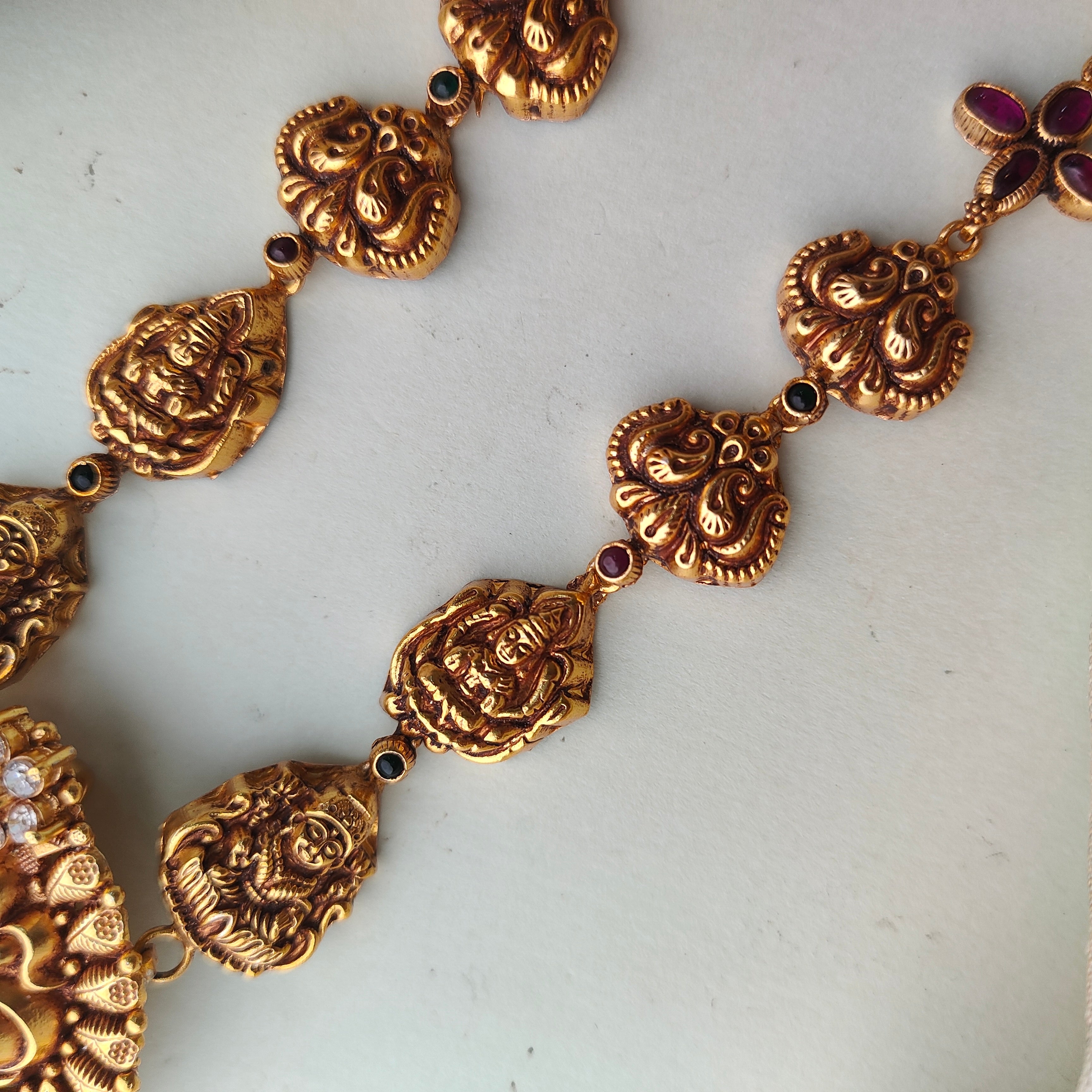 Divya Nakshi Haram - 0071