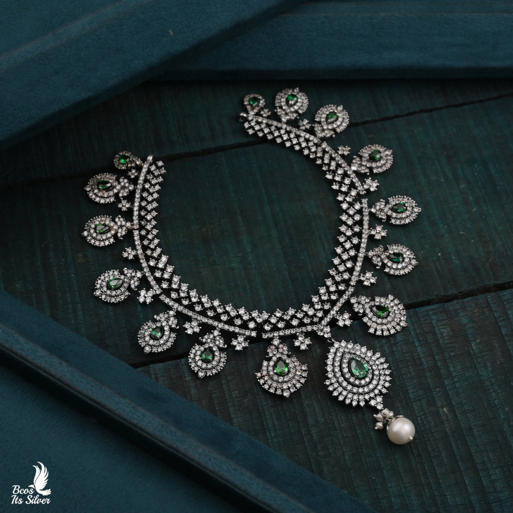 Oxidized Neckpiece - 4405