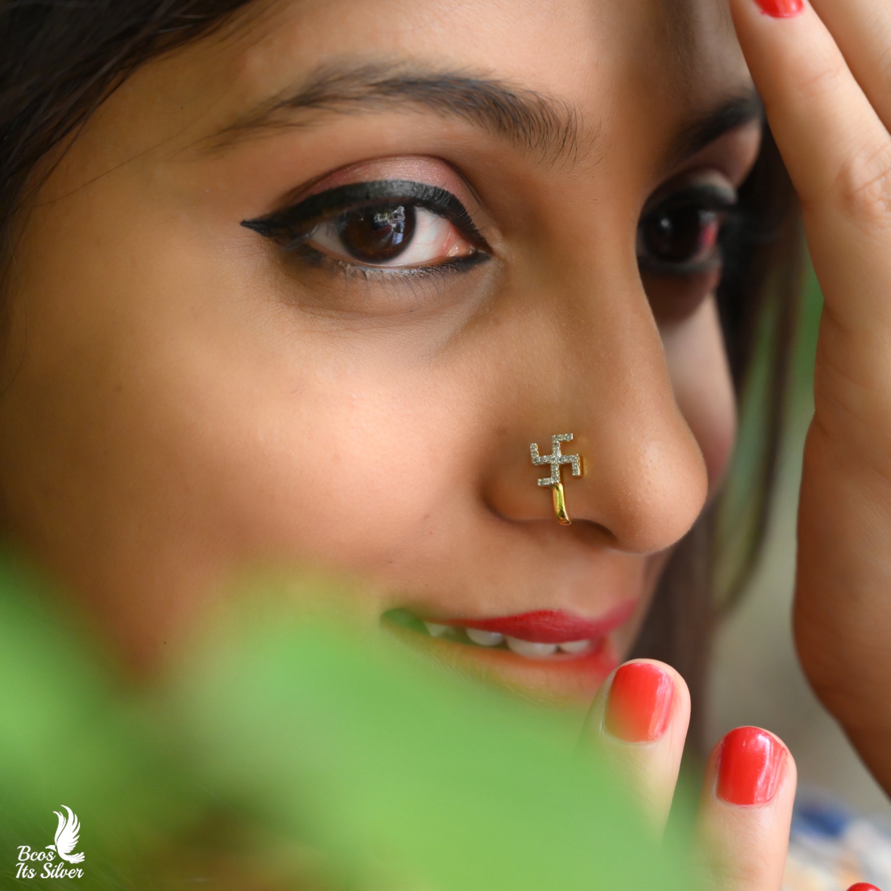 Theia Ohm Javle nosepin