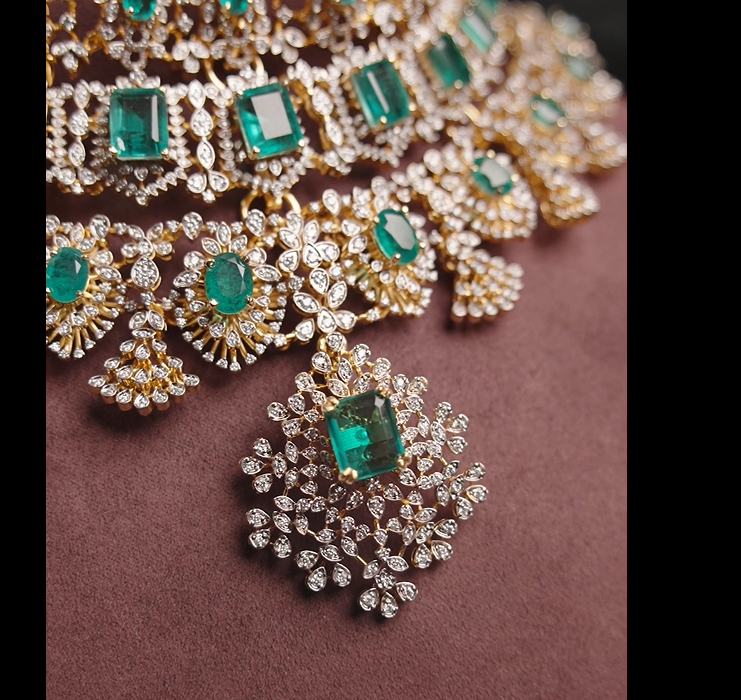 925 Silver Theia Diamond Look Emerald choker- 1052
