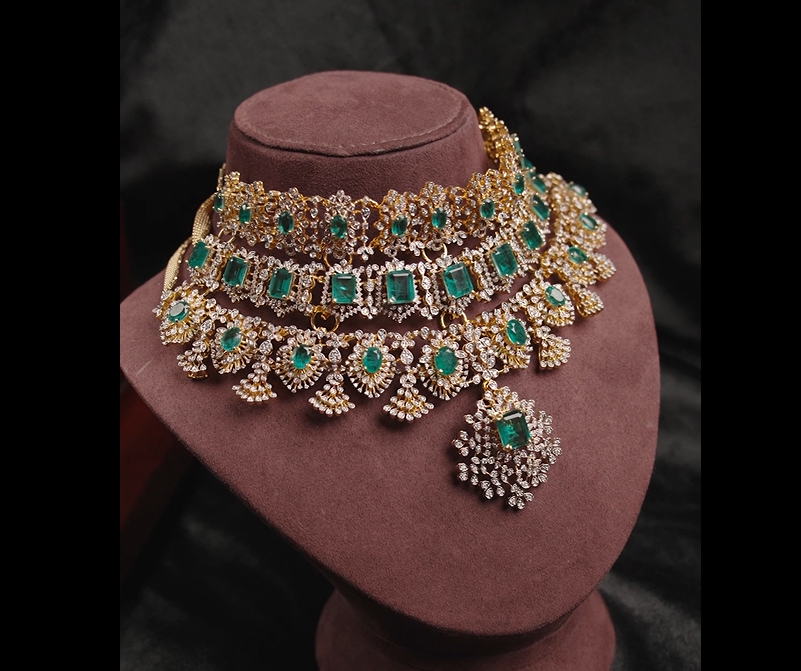 925 Silver Theia Diamond Look Emerald choker- 1052