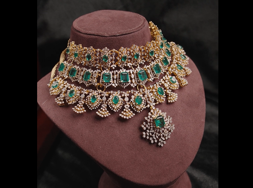 925 Silver Theia Diamond Look Emerald choker- 1052