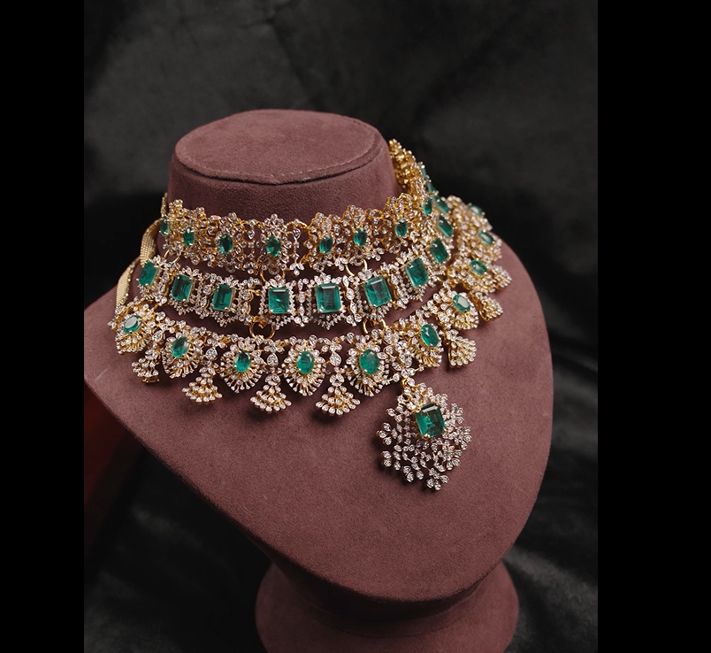 925 Silver Theia Diamond Look Emerald choker- 1052