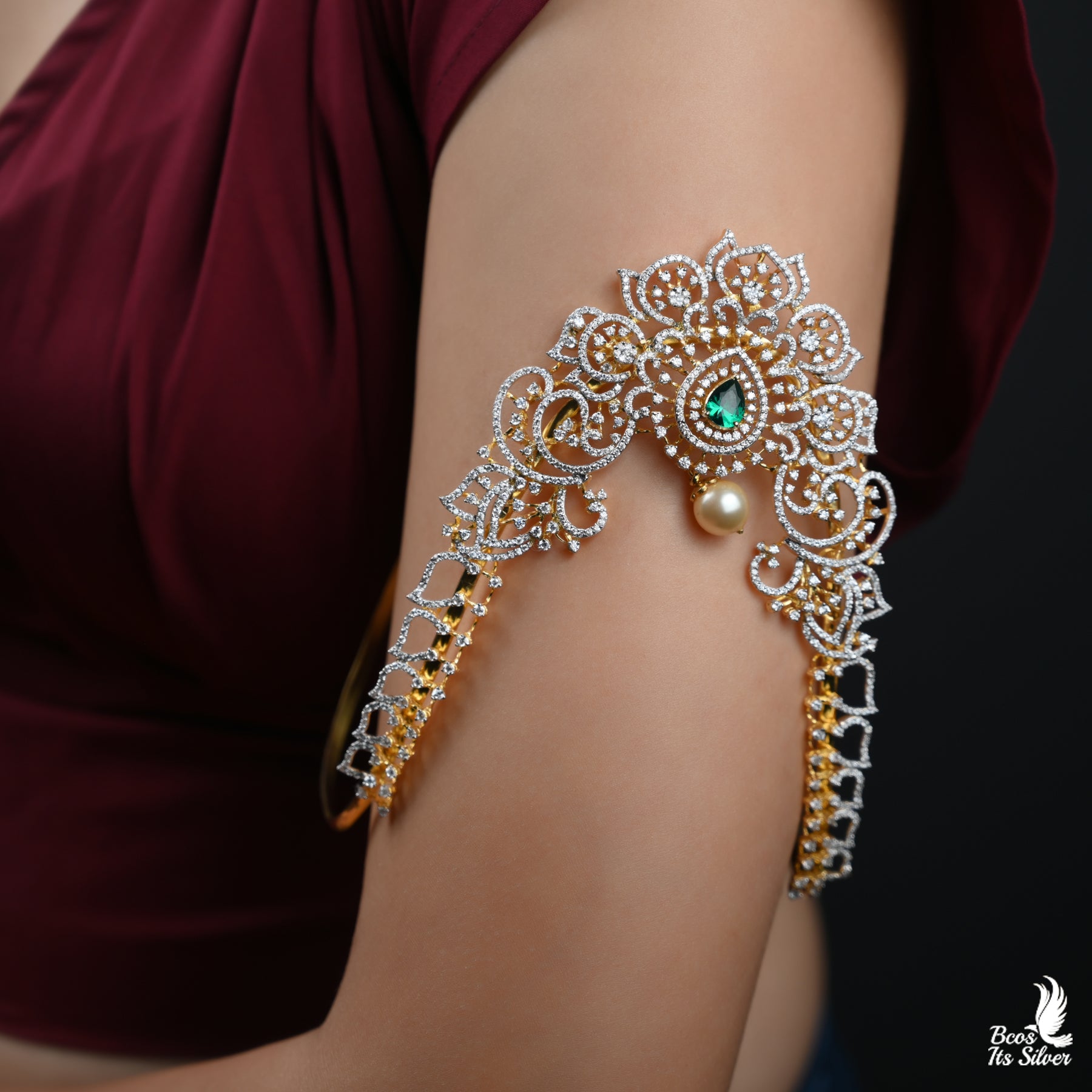 Theia Diamond Look Flower Vanki - 5557