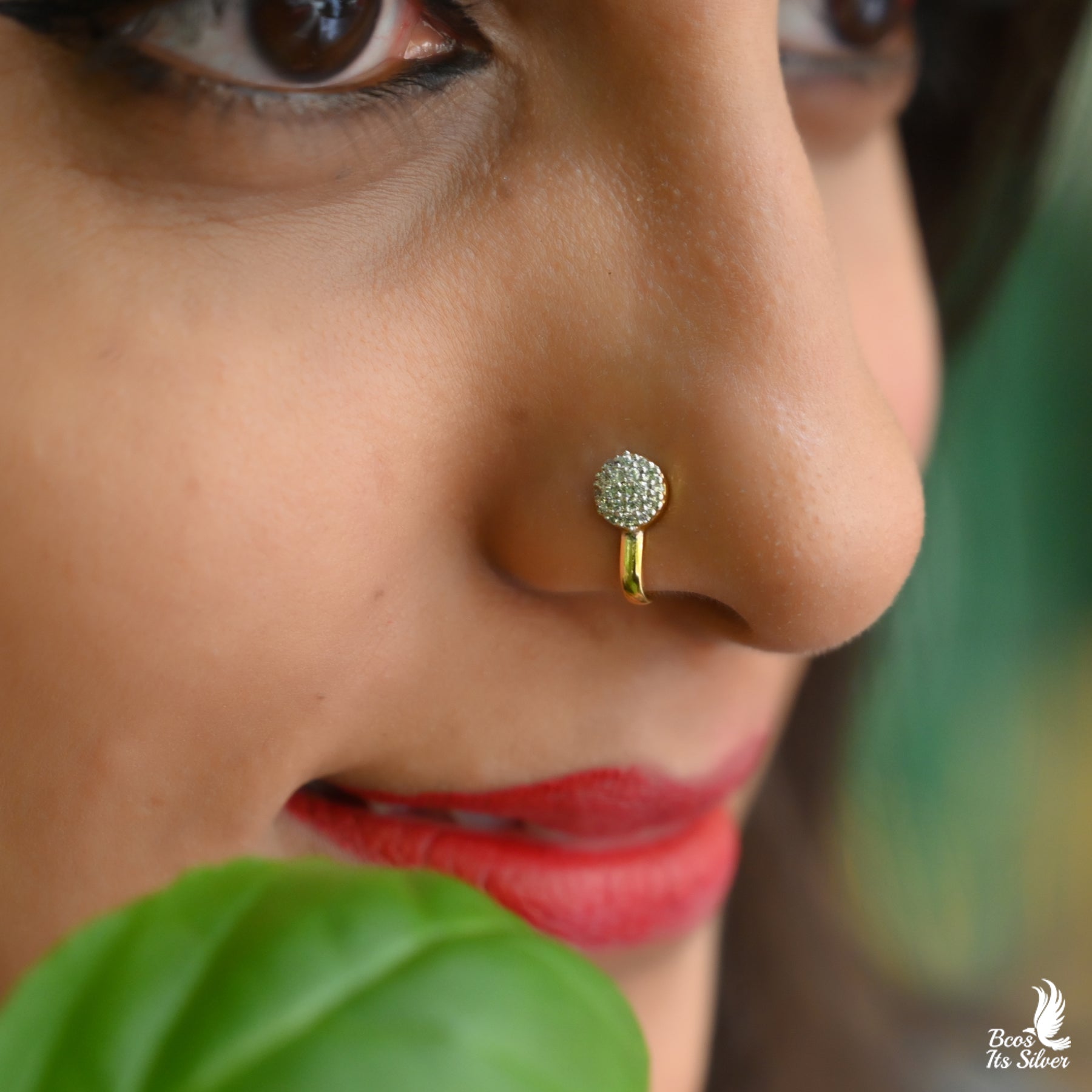 Theia Javle nose pin Press type