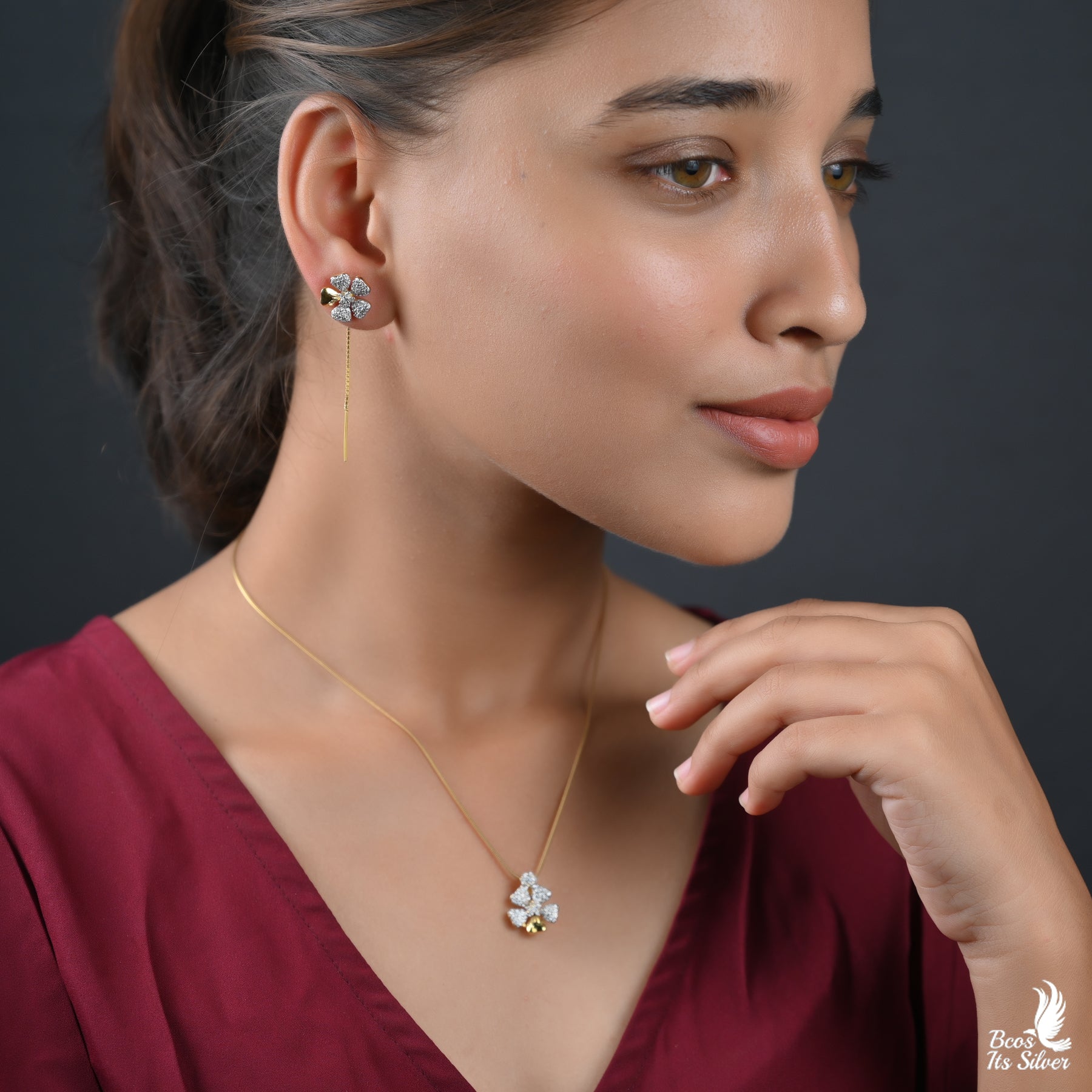 Theia Pendant with Earring - 3043 (sui dhaga)