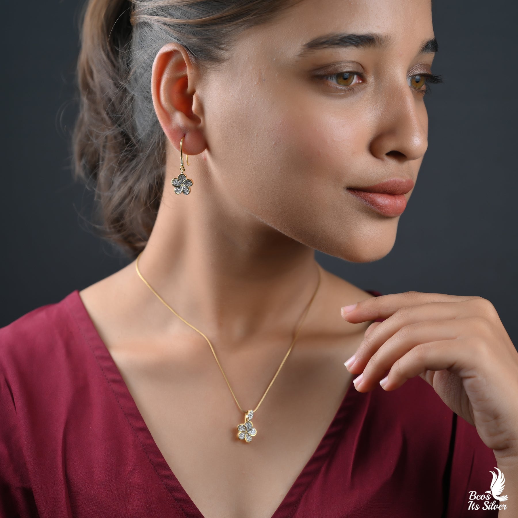 Theia Pendant with Earring - 3046
