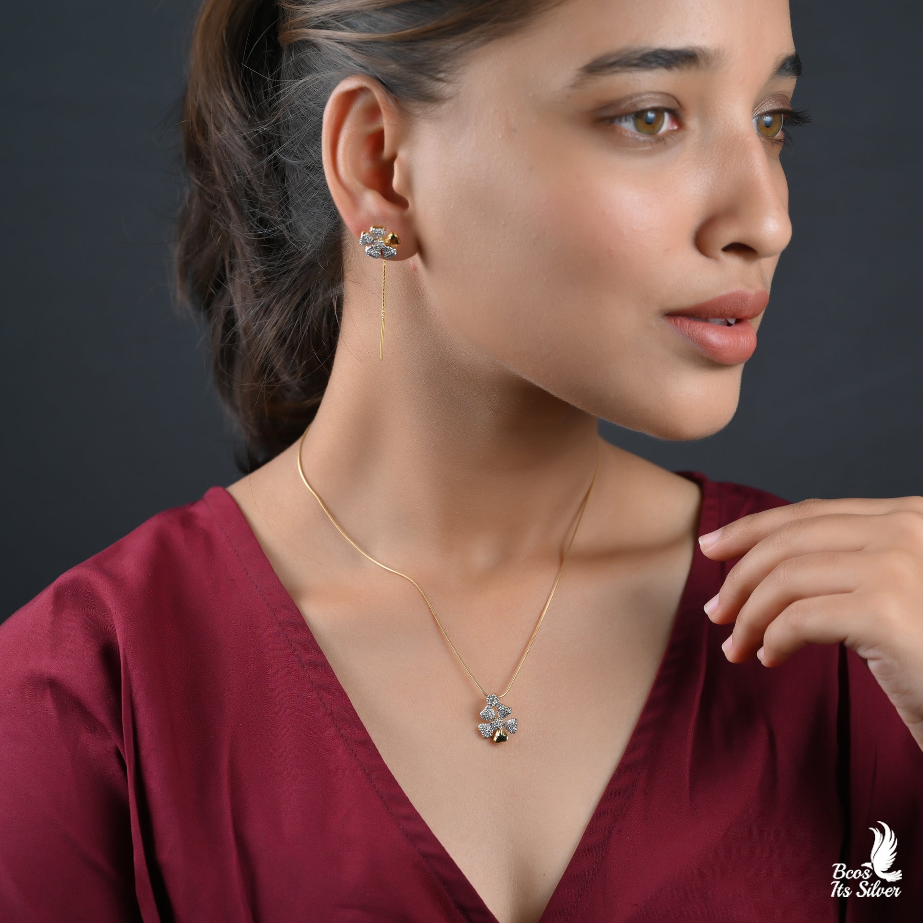 Theia Pendant with Earring - 3043 (sui dhaga)