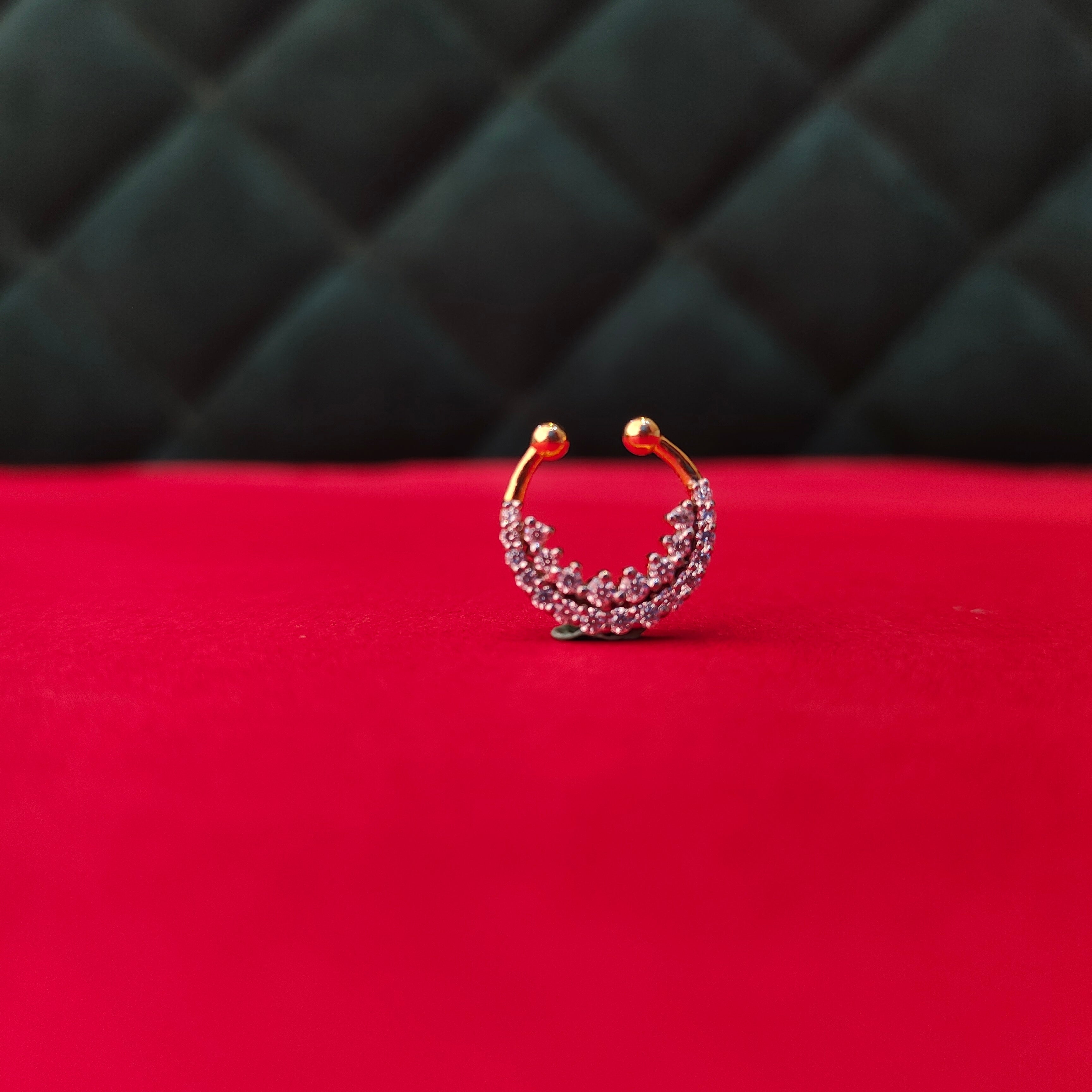 Theia Septum Pin -1058