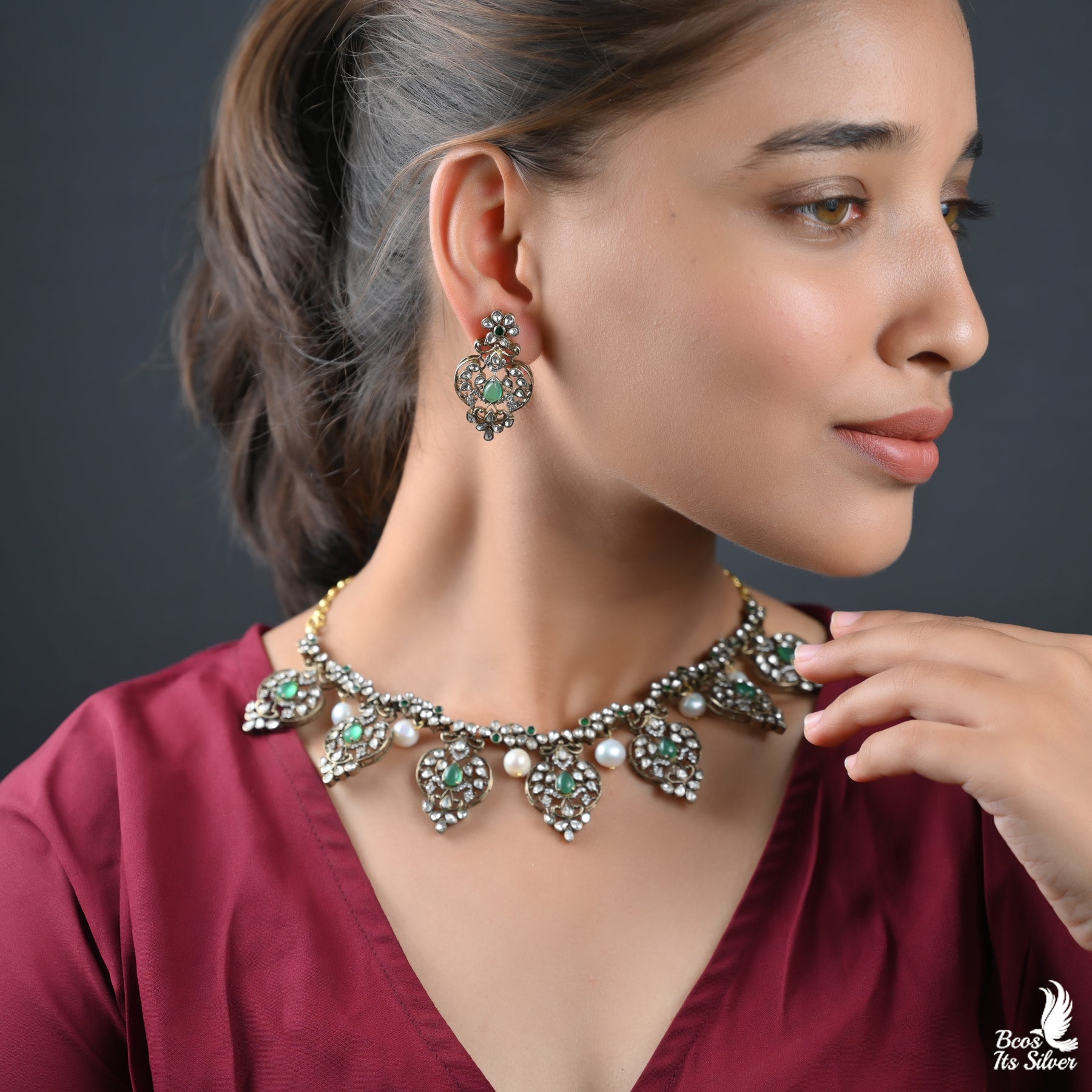 Victorian Neckpiece - 2842