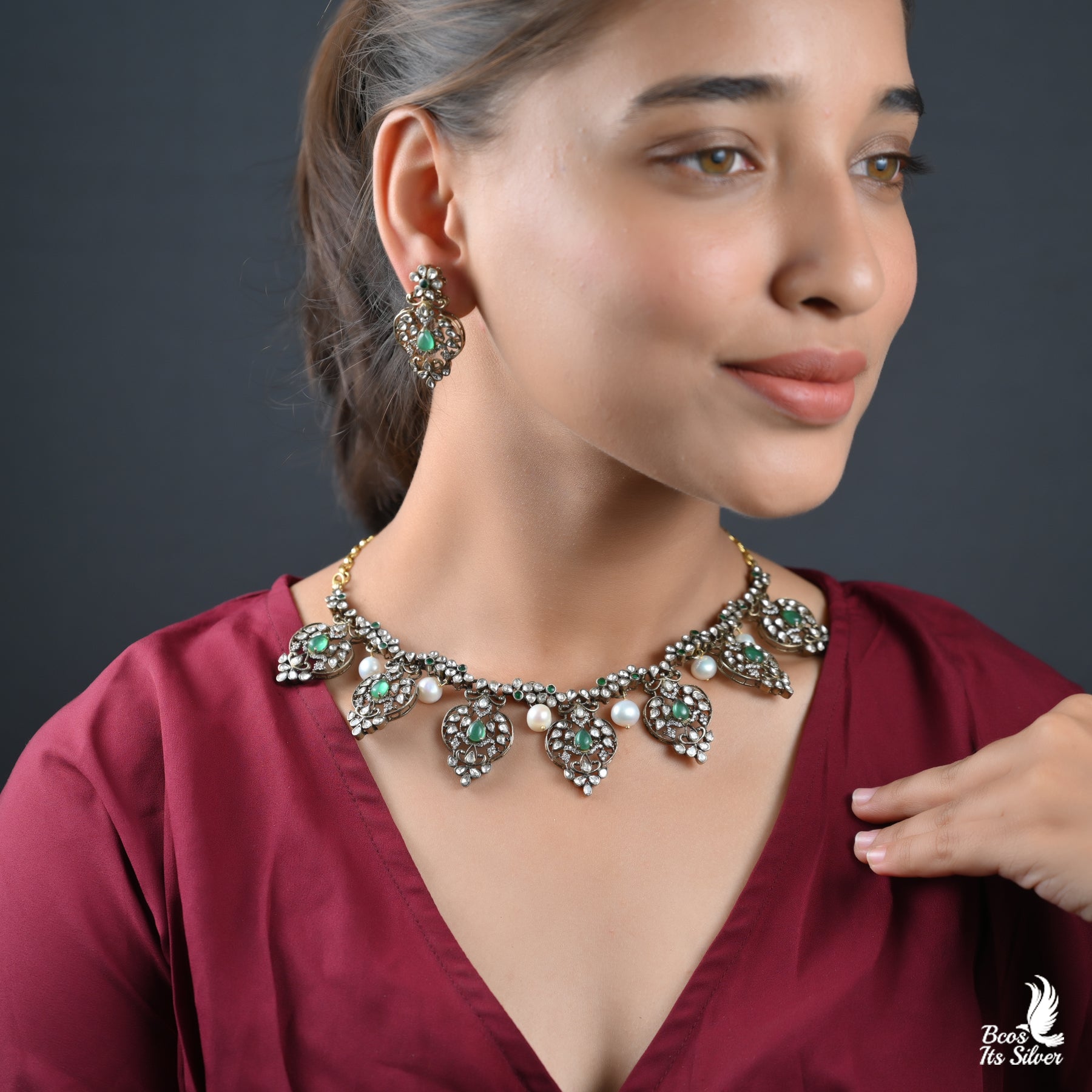 Victorian Neckpiece - 2842
