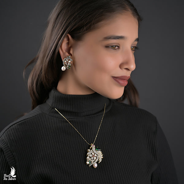 Victorian Pendant with Earring -0338