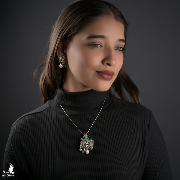 Victorian Pendant with Earring -0338