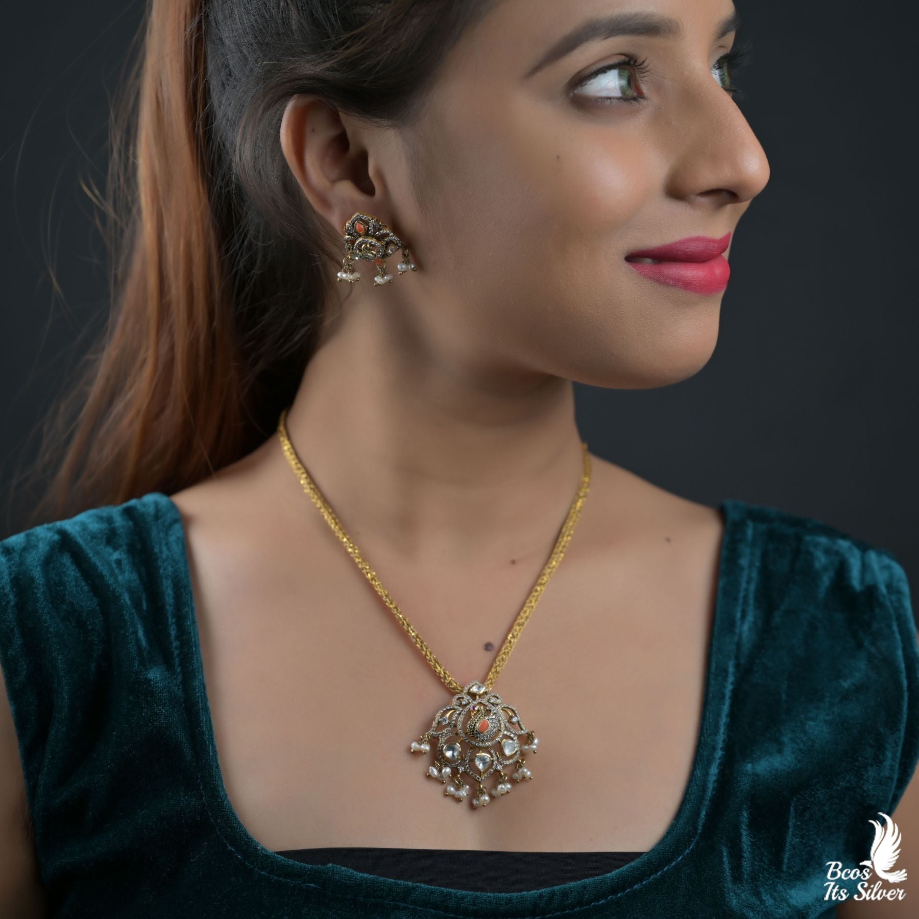 Victorian Pendant with Earring - 8286