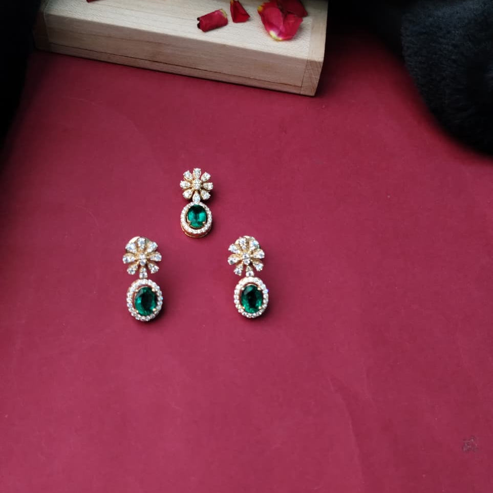 Made Silver 92.5 Diamond Look Pendant With Earrings-3041