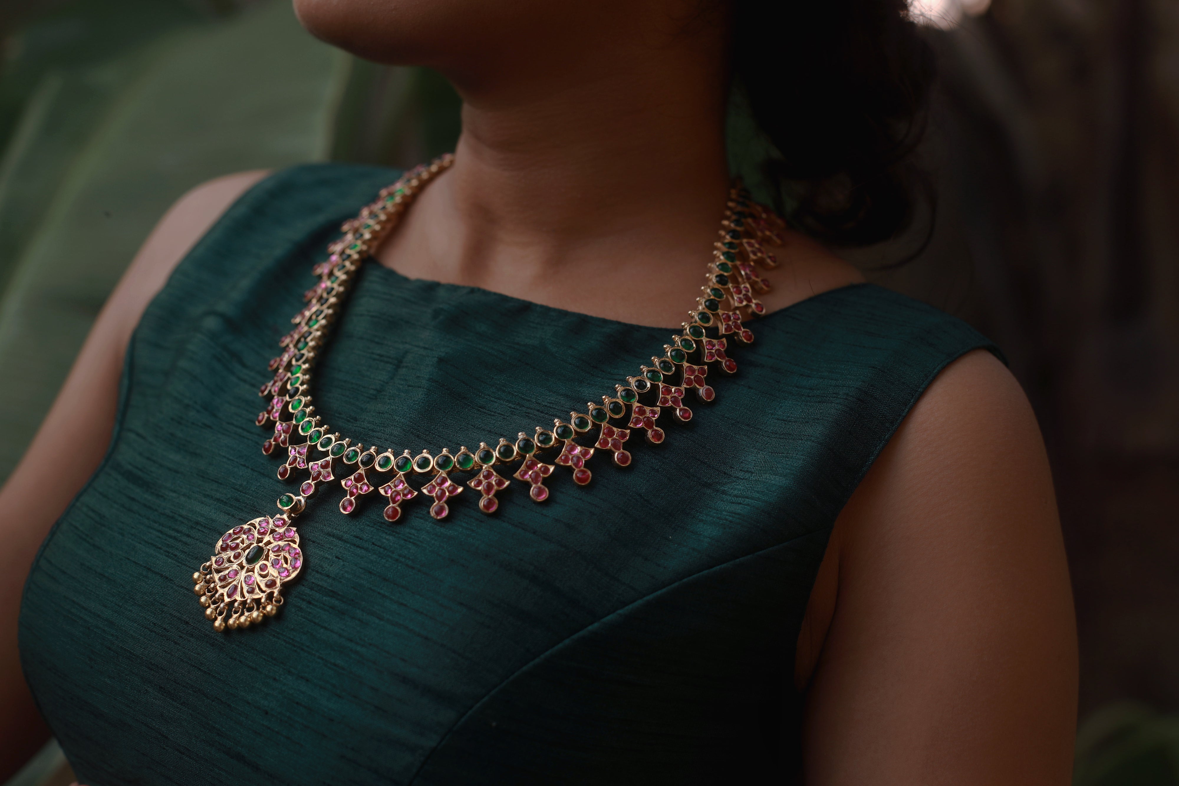 Traditional Close Settings Kundan Haram - 001