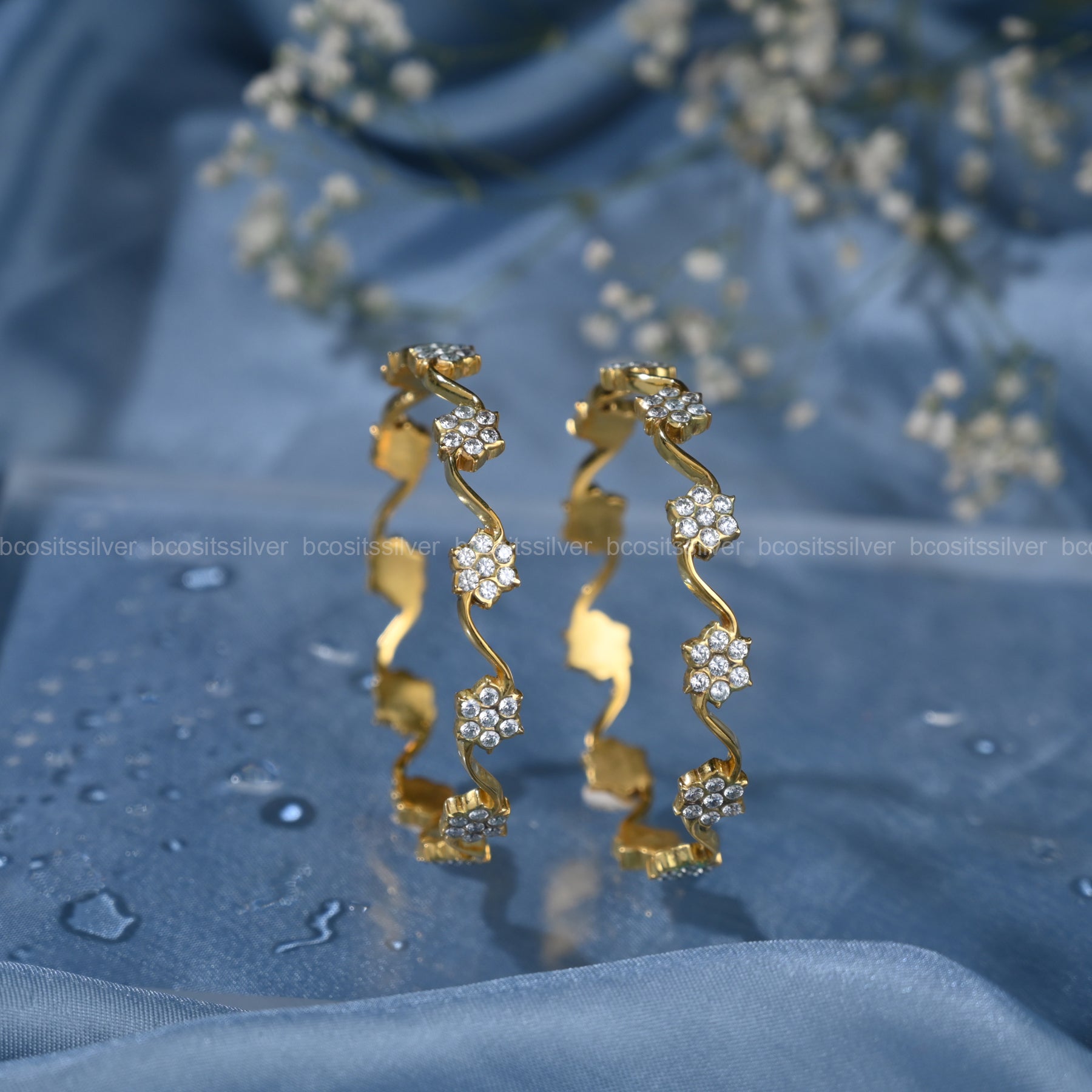 Gold Plated Pushpa Close settings bangle