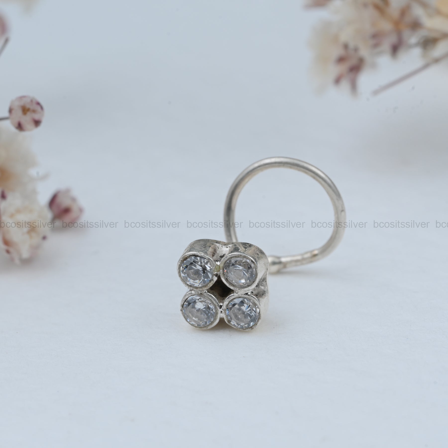 Square shaped Nosepin - 5493