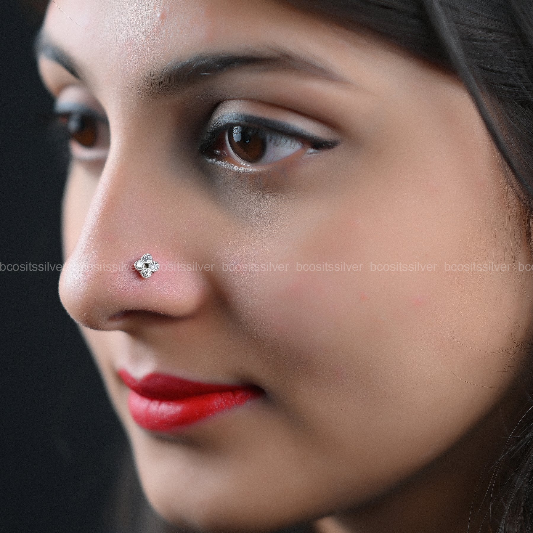 Square shaped Nosepin - 5493