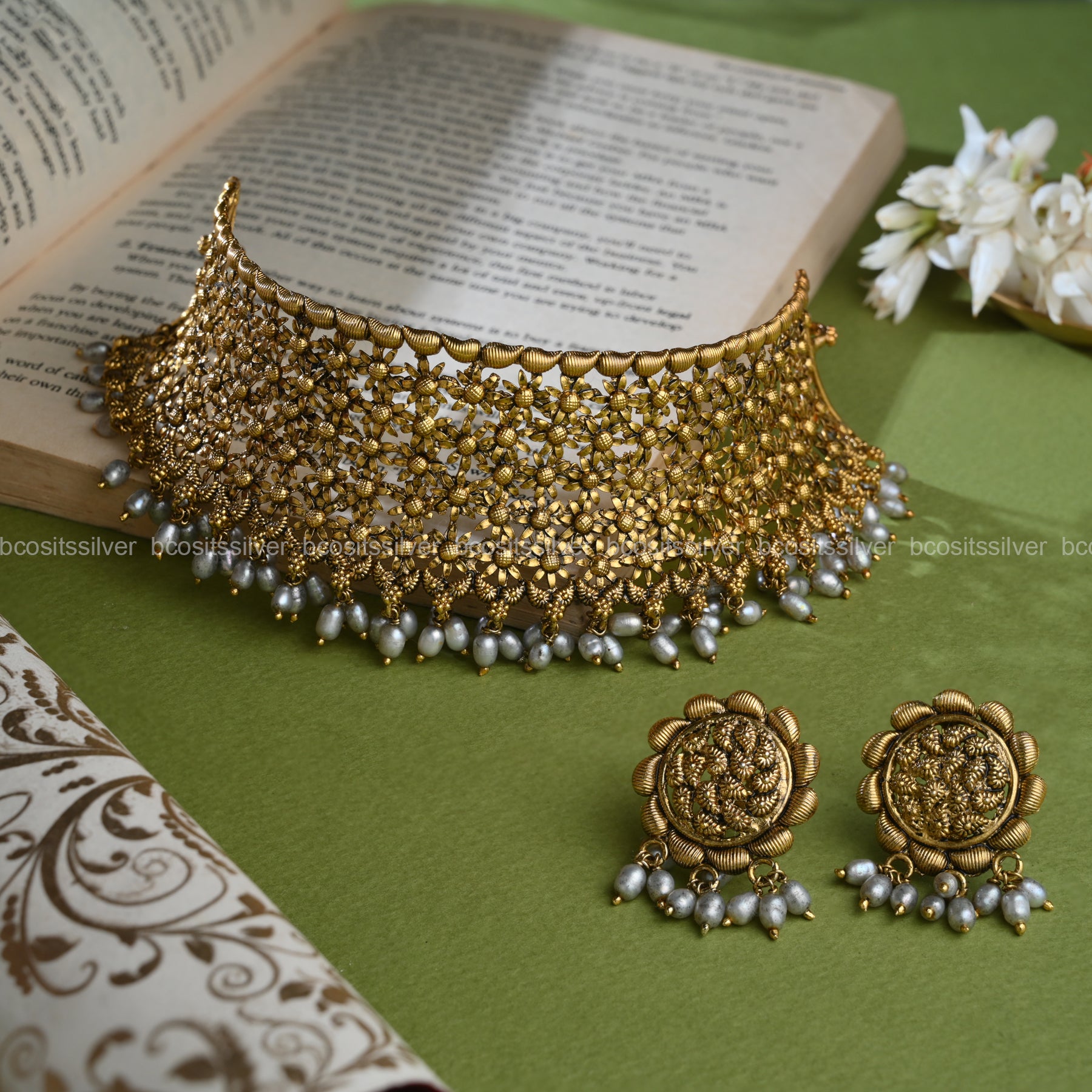 Gold Plated Navaratri Maharani Choker - 9090