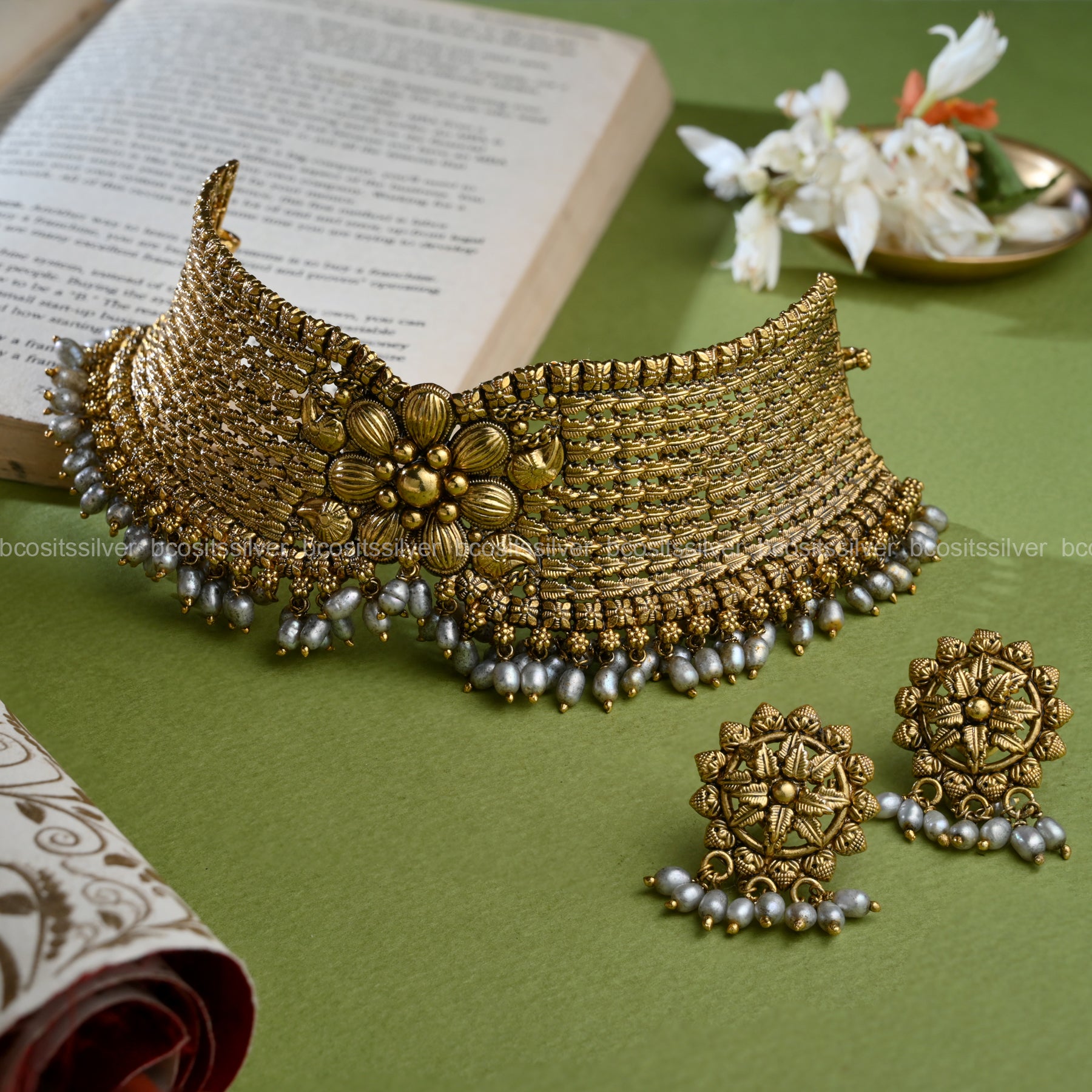 Gold Plated Navaratri Maharani Choker - 9077
