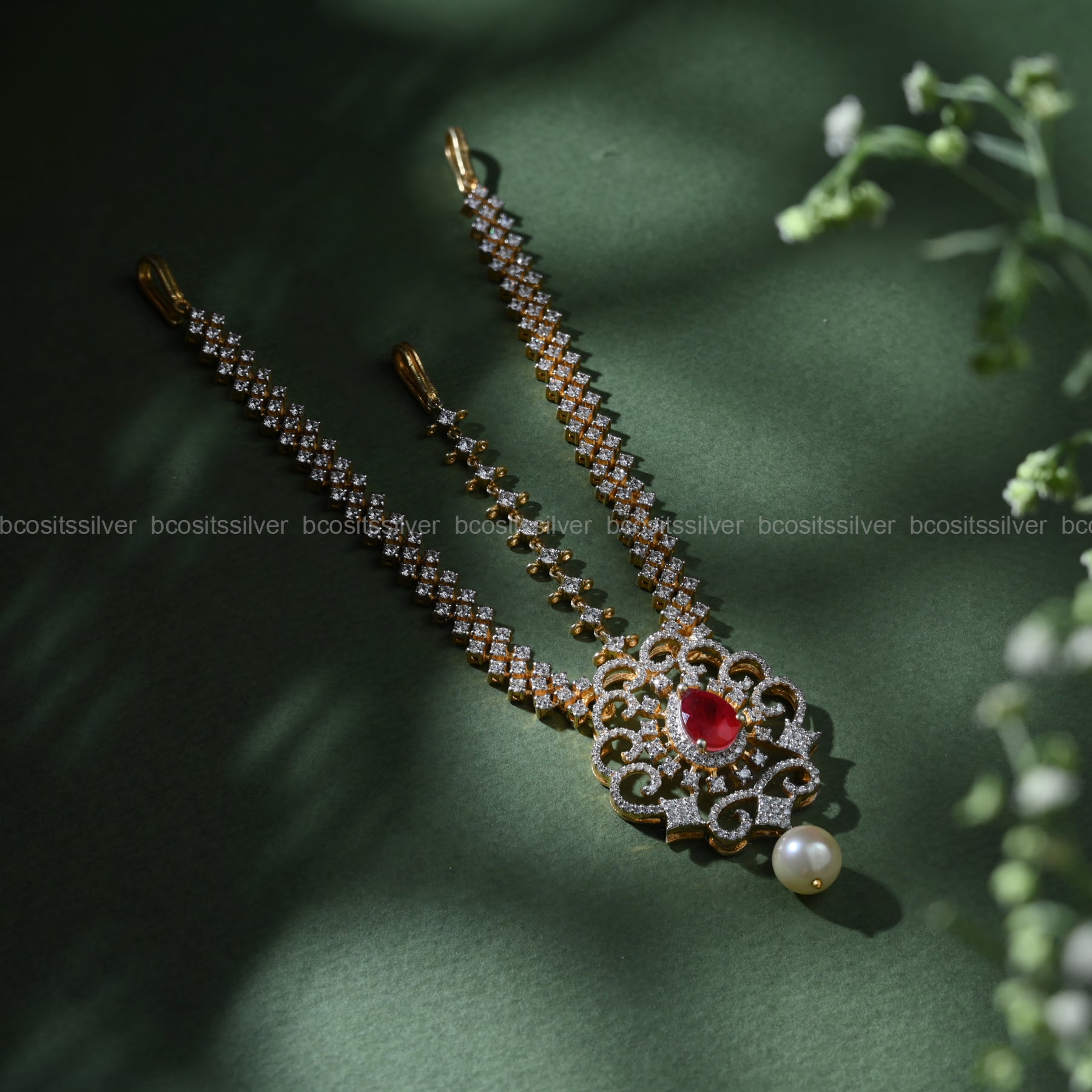 Theia GOLD PLATED VAJRA MAANG TIKKA - 425