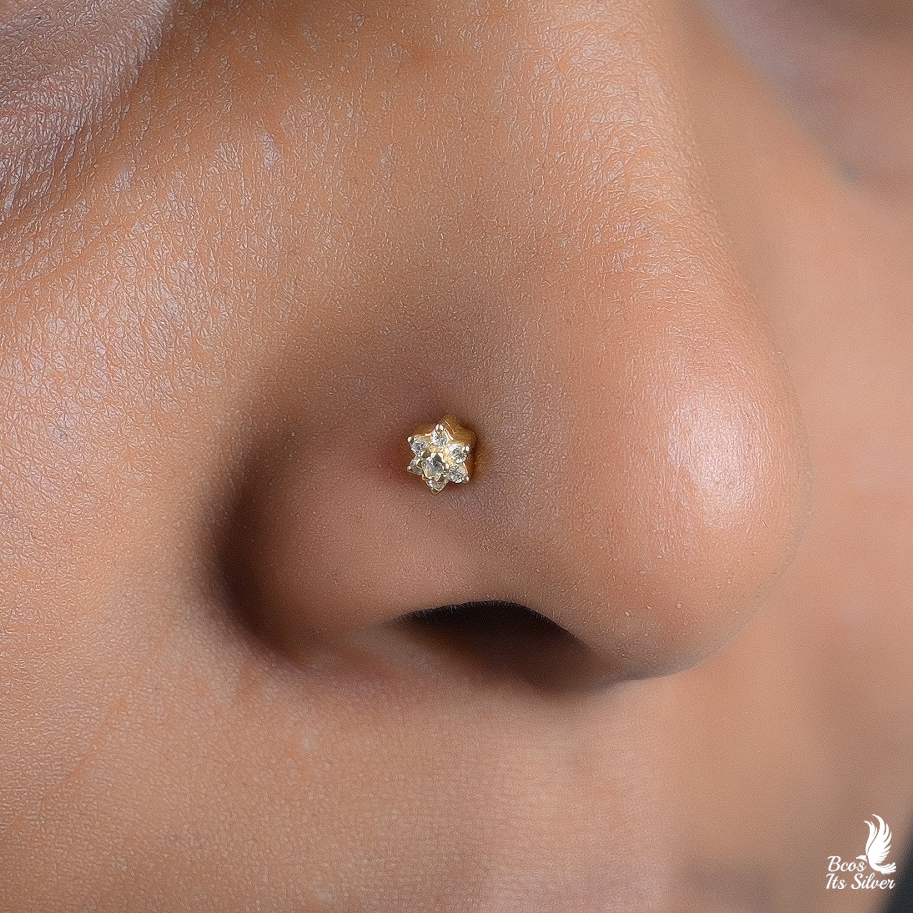 Theia diamond Look Nosepin