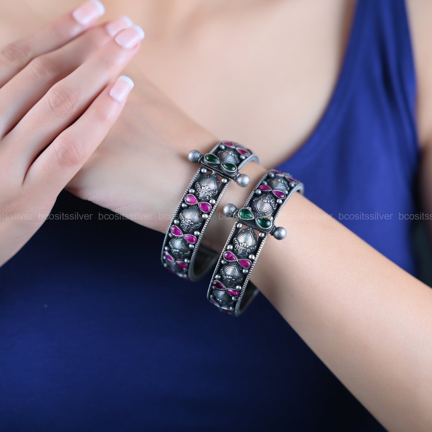 Oxidized Bangle - 1897