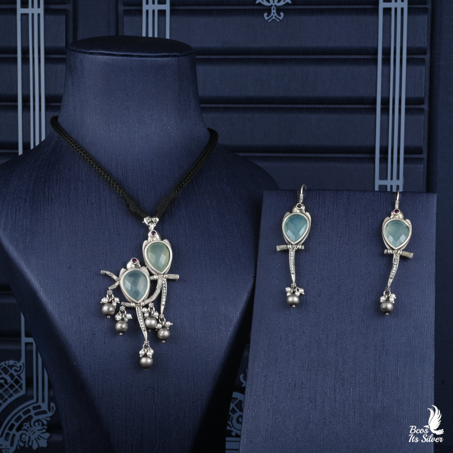 Oxidized Pendant with Earring - 2747