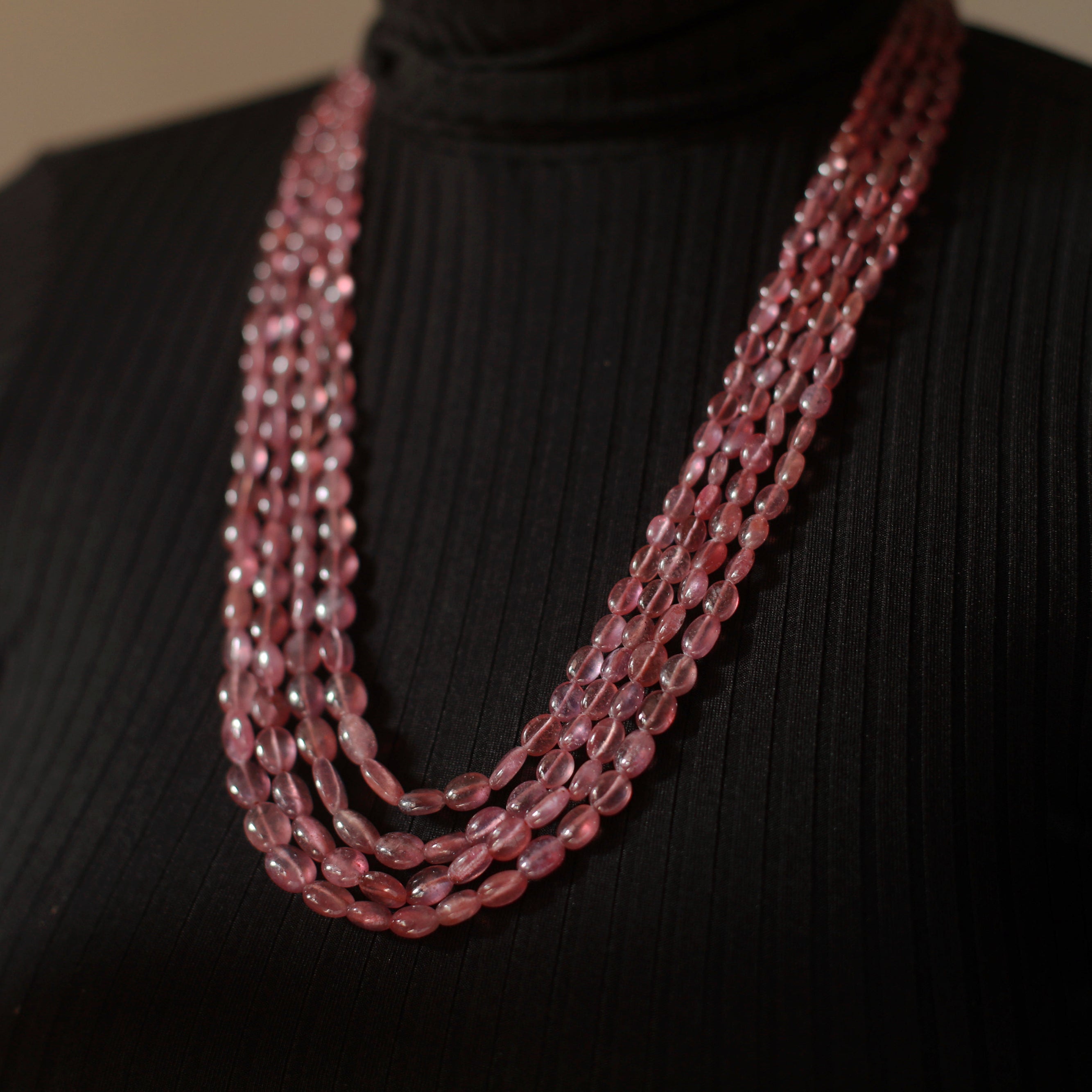 Ruby Beads - 4 layer manian shape - 0580