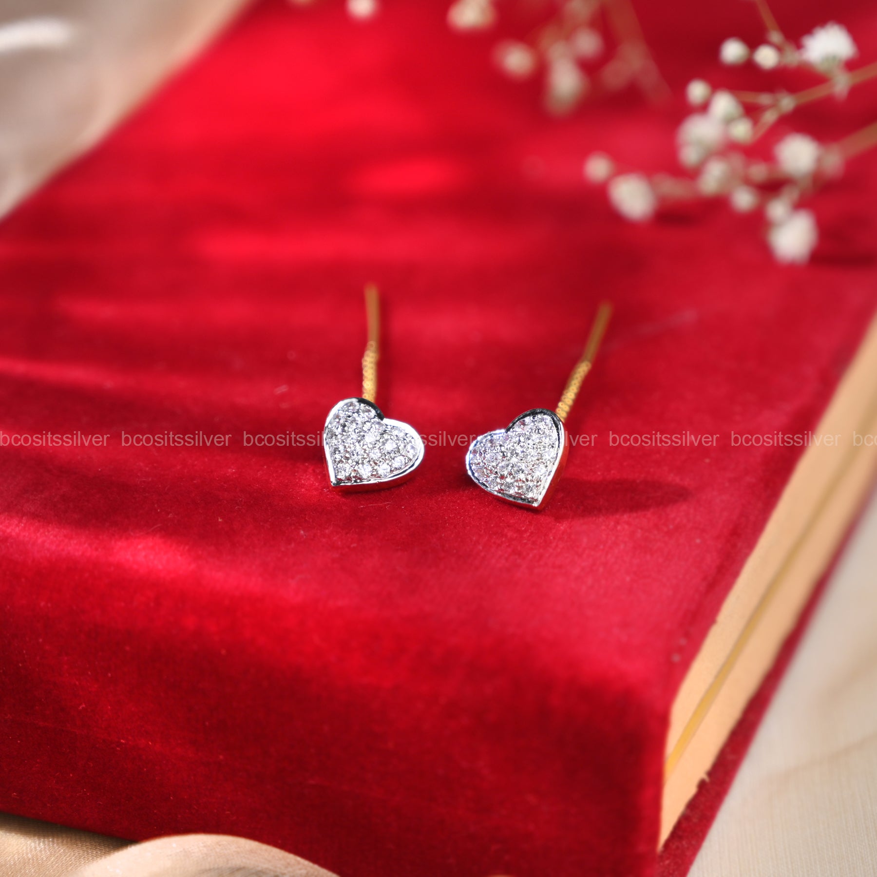 Theia Diamond Look 'Valentine Special' Heart Earring- 1976