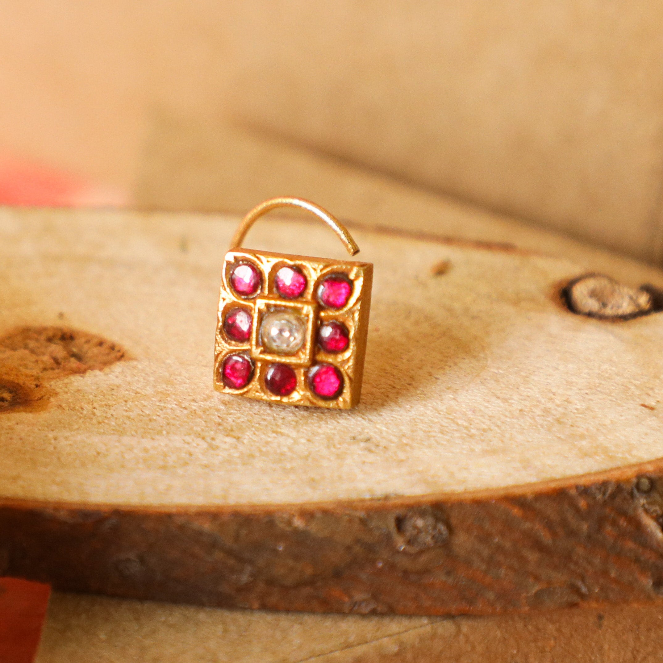 SADHURA PINK AND WHITE - WIRE TYPE NOSEPIN