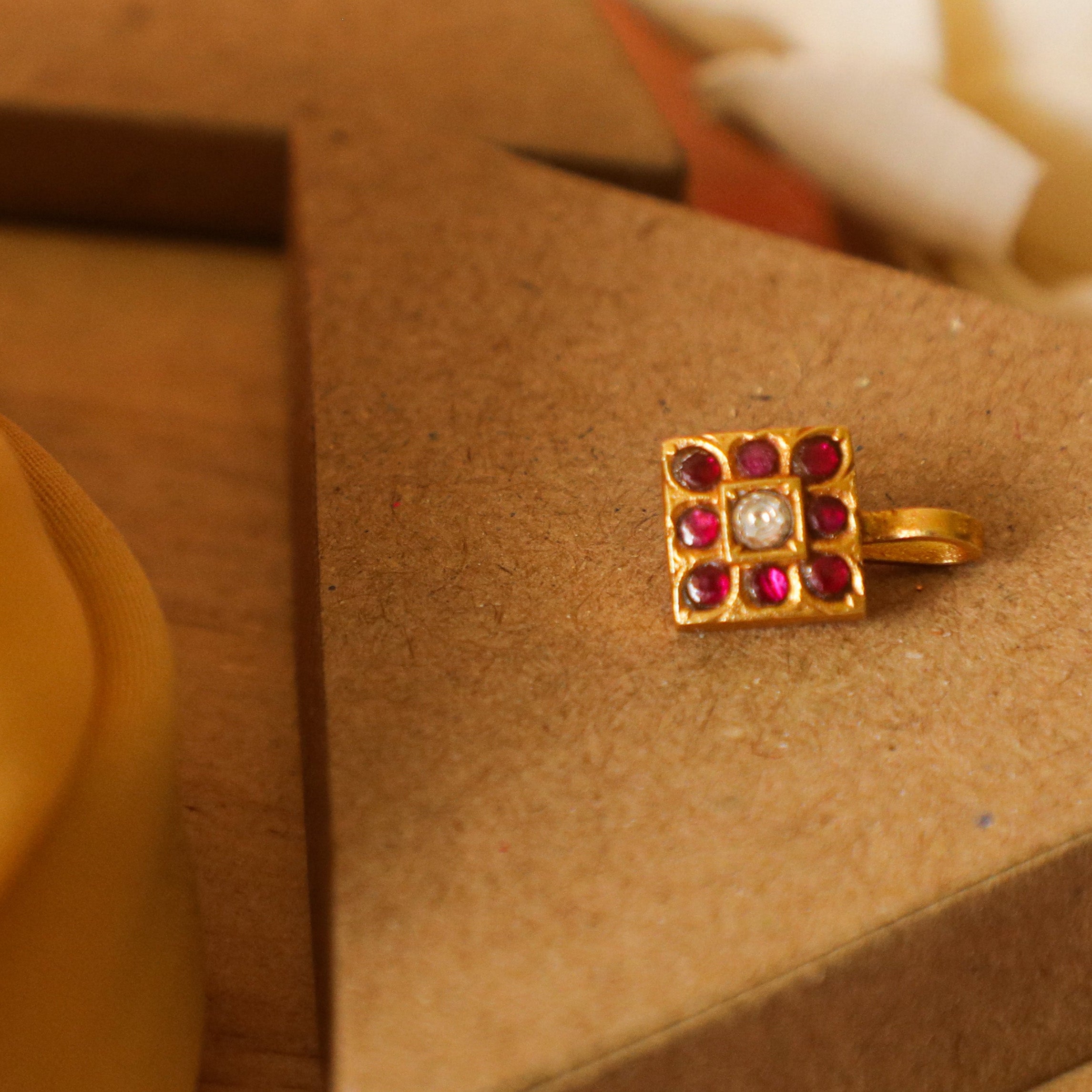 SAD HURA - PINK AND WHITE- PRESS TYPE