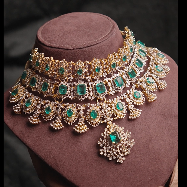 925 Silver Theia Diamond Look Emerald choker- 1052