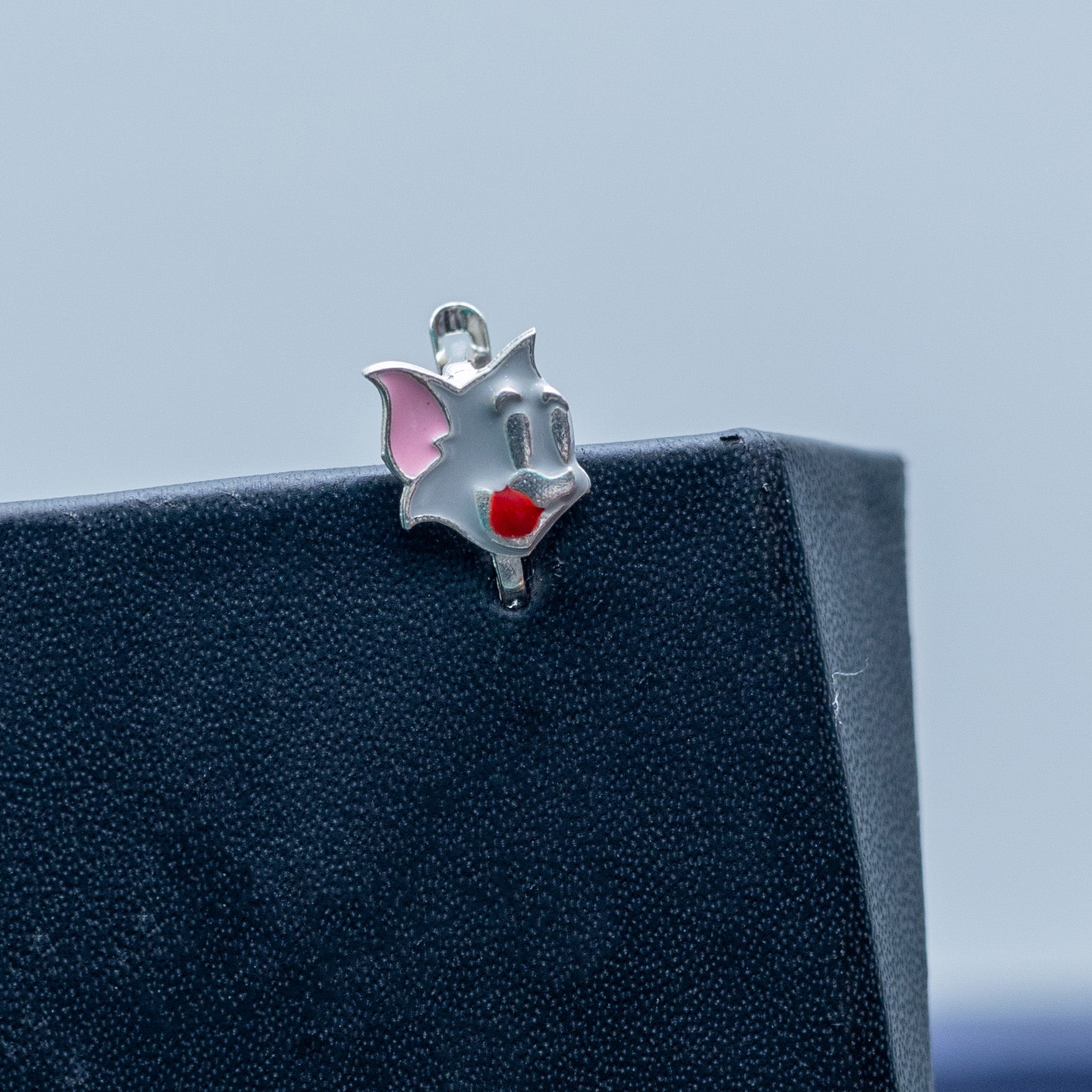 925 Silver Tom Ear stud-8954