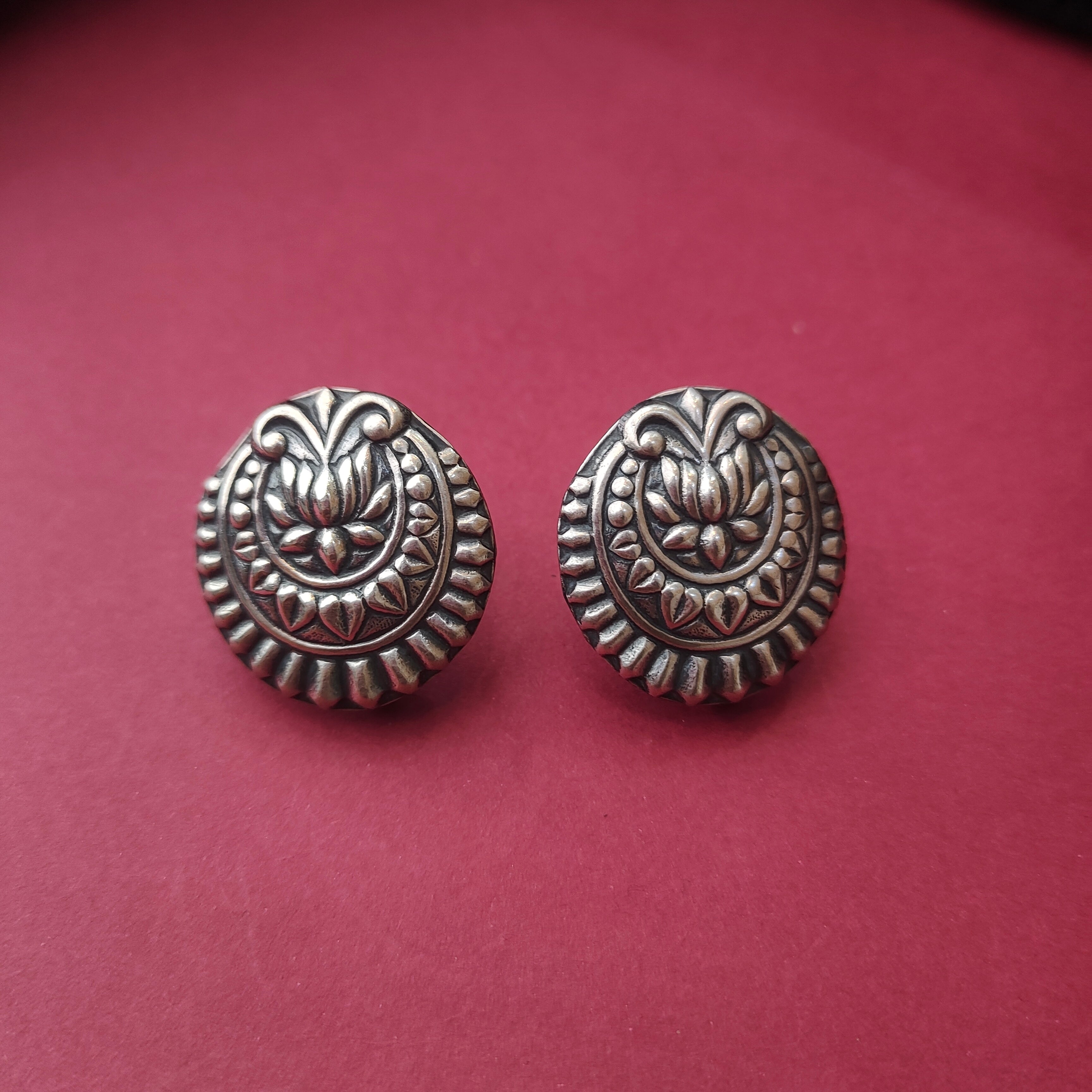 Pure 925 Silver oxidized Earstud - 3076