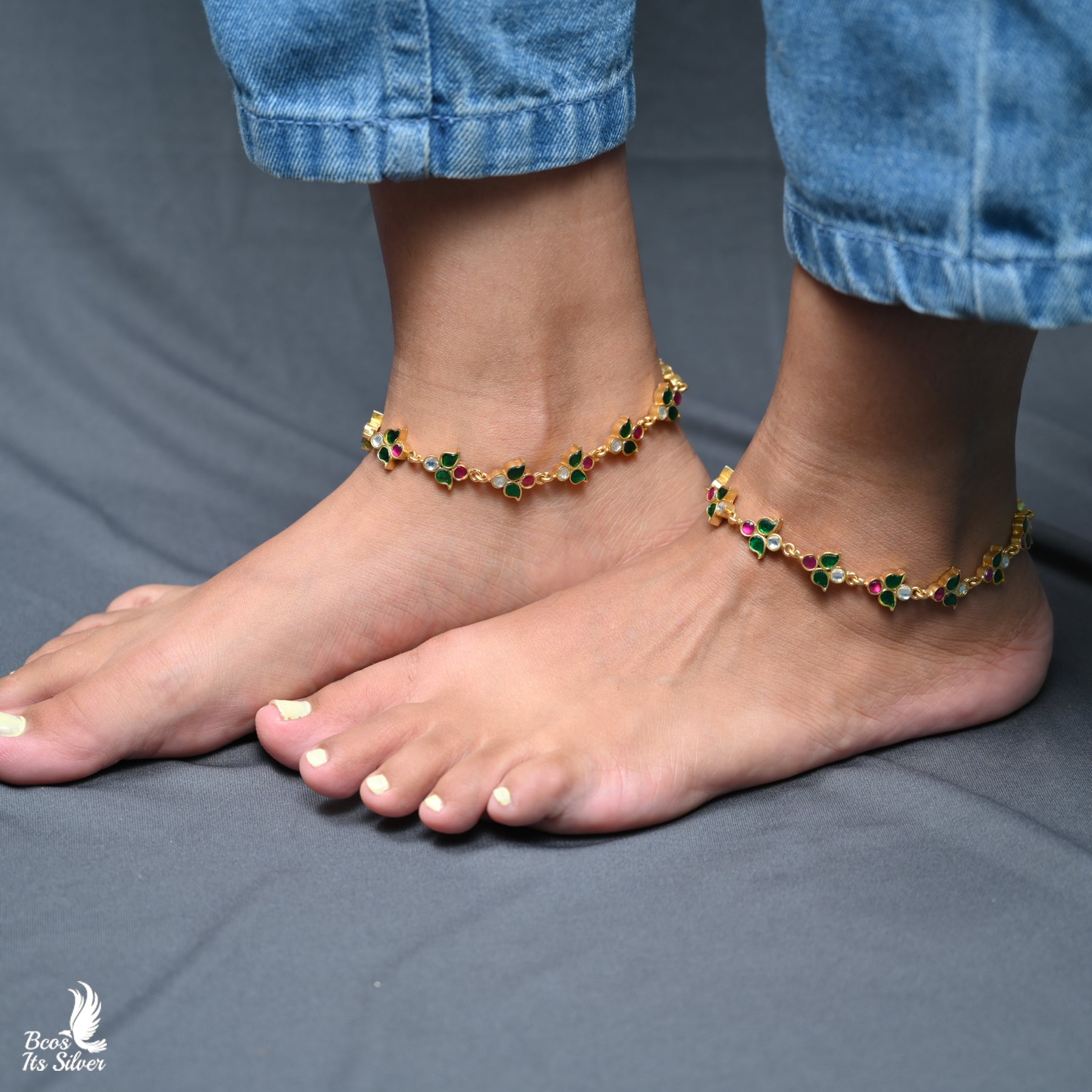 Gold Pleated Kundan Anklet - 3897
