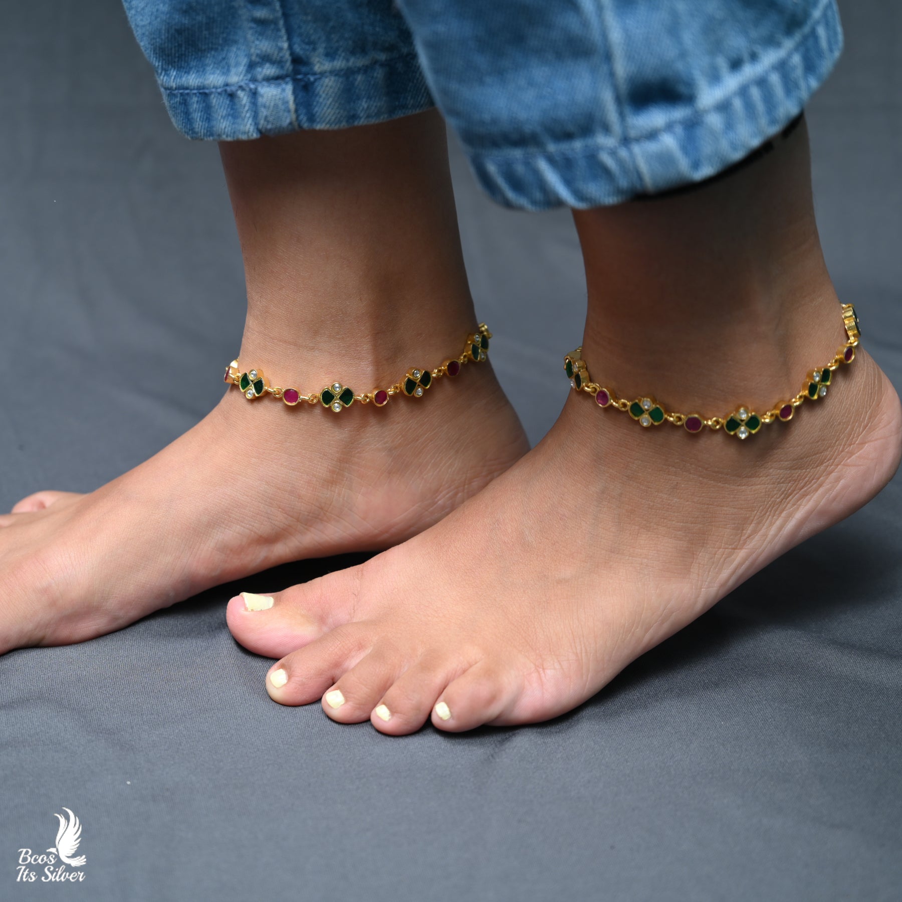 Gold Pleated Kundan Anklet - 3894