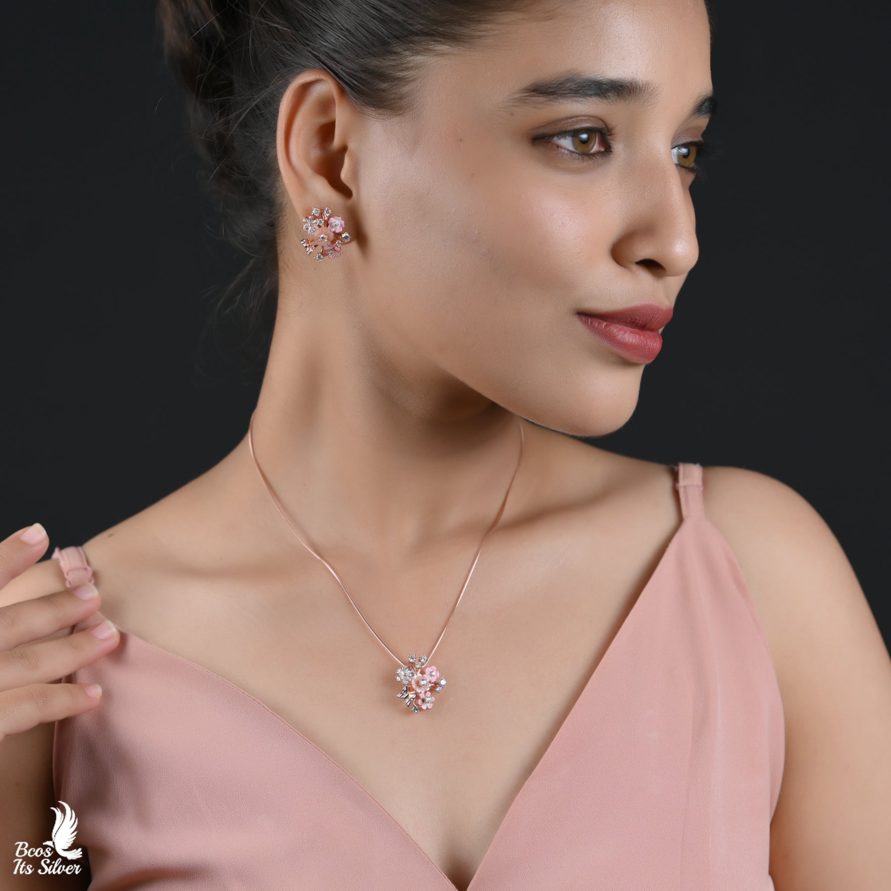 Milkshake Pendant with Earring - 6216