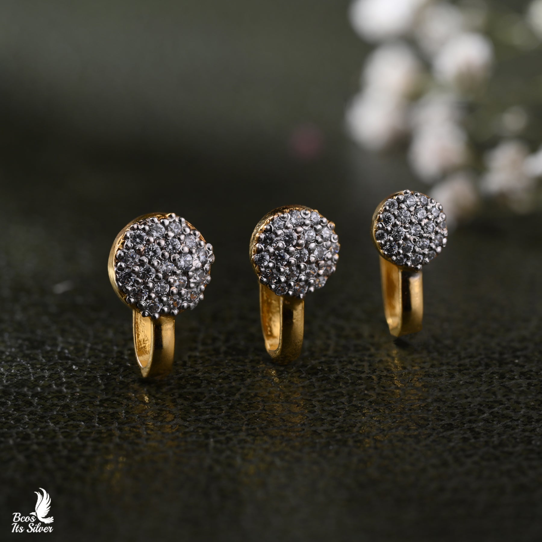 Theia Javle nose pin Press type