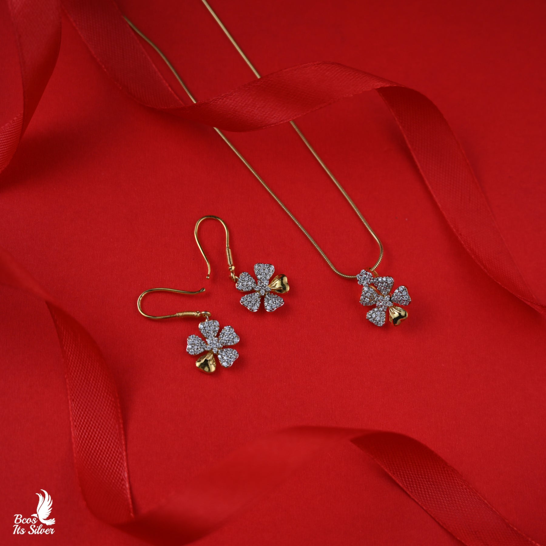 Theia Pendant with Earring - 3047