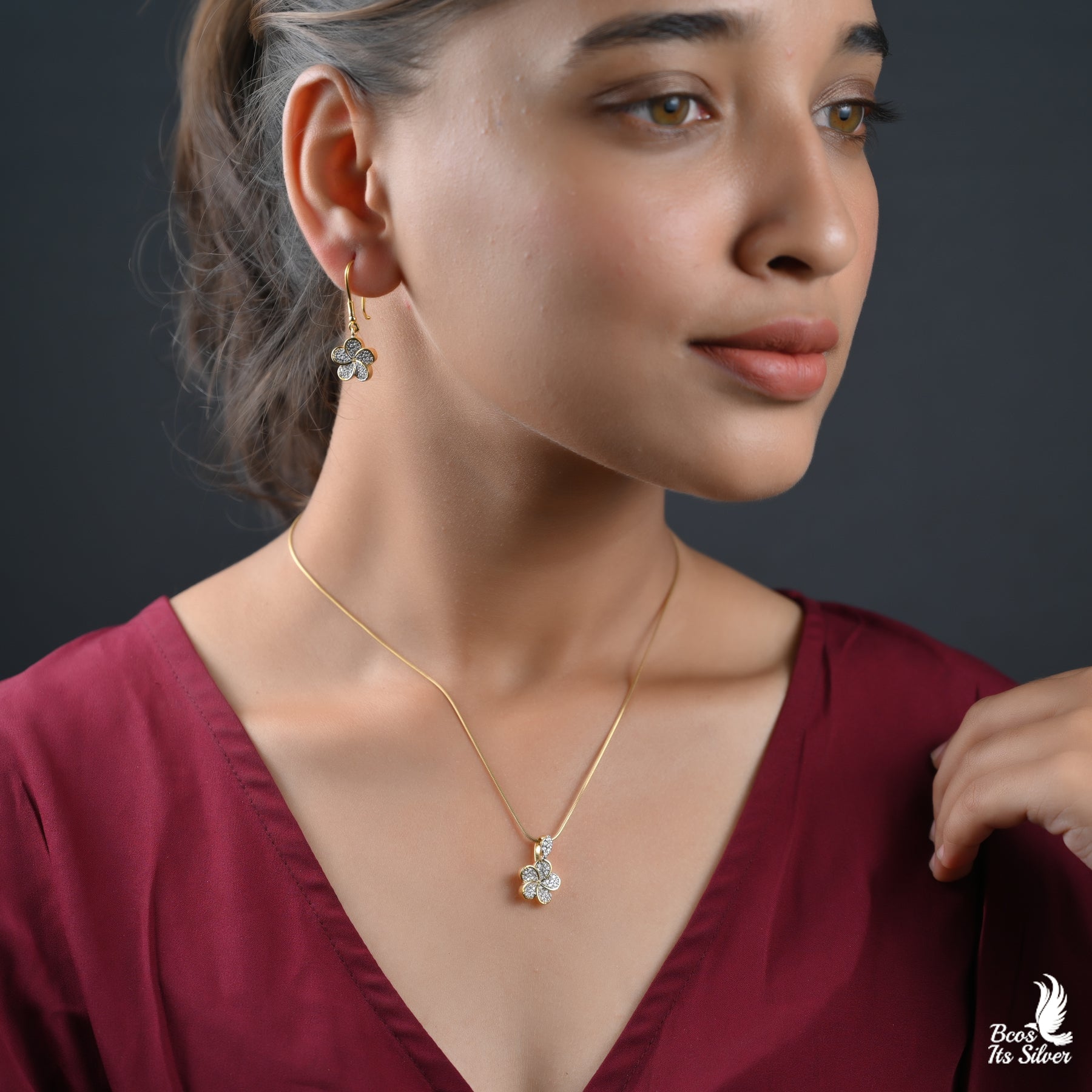 Theia Pendant with Earring - 3046